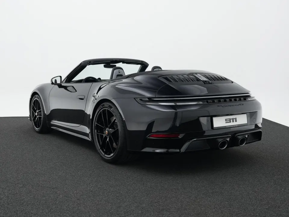 Porsche 911 Carrera 4 GTS Cabriolet