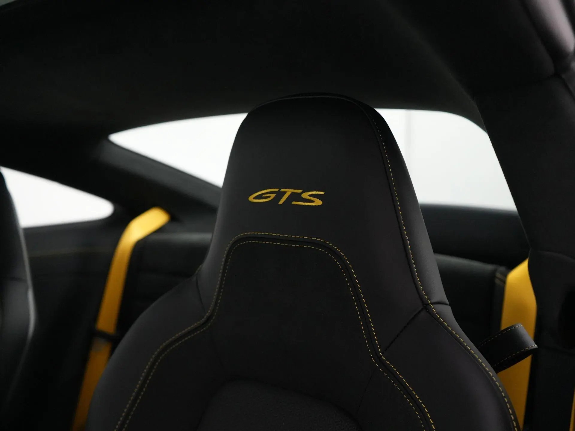 911 Carrera 4 GTS