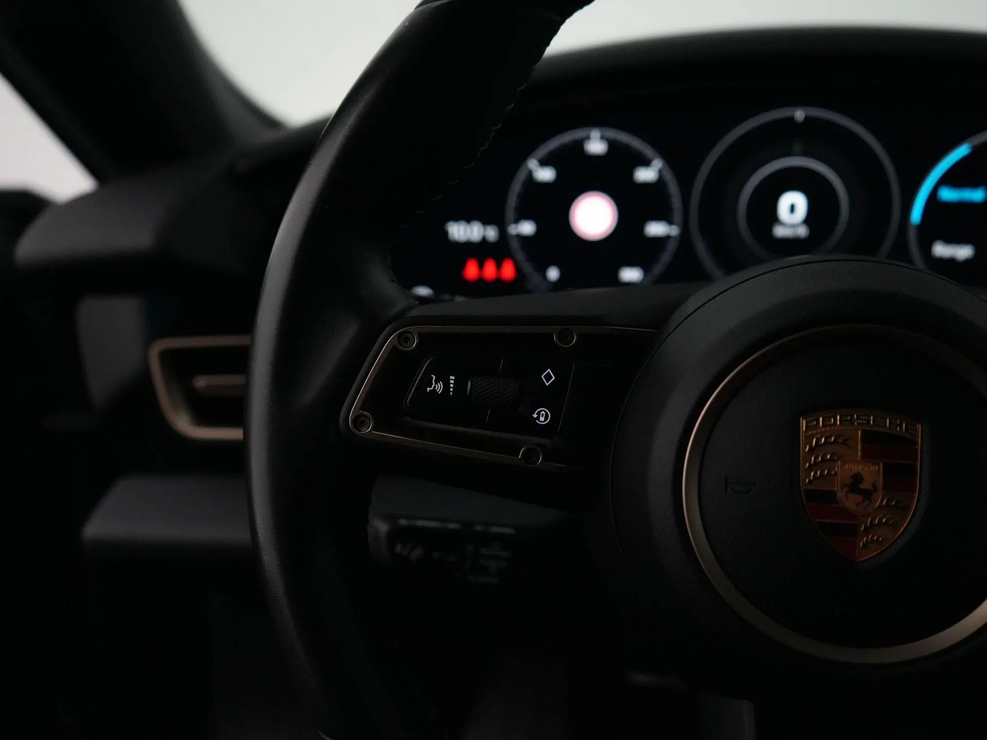 Taycan Cross Turismo 4