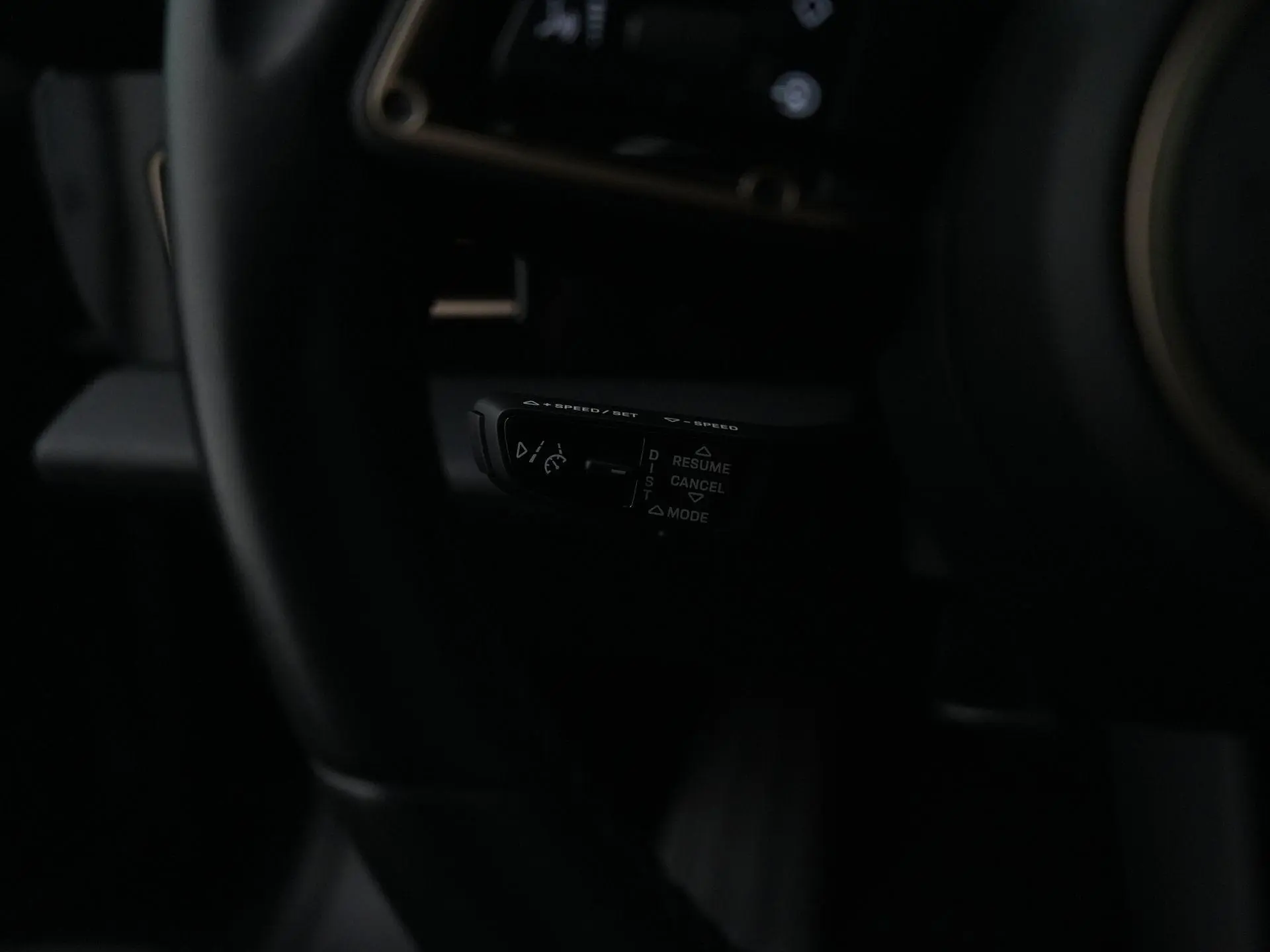 Taycan Cross Turismo 4