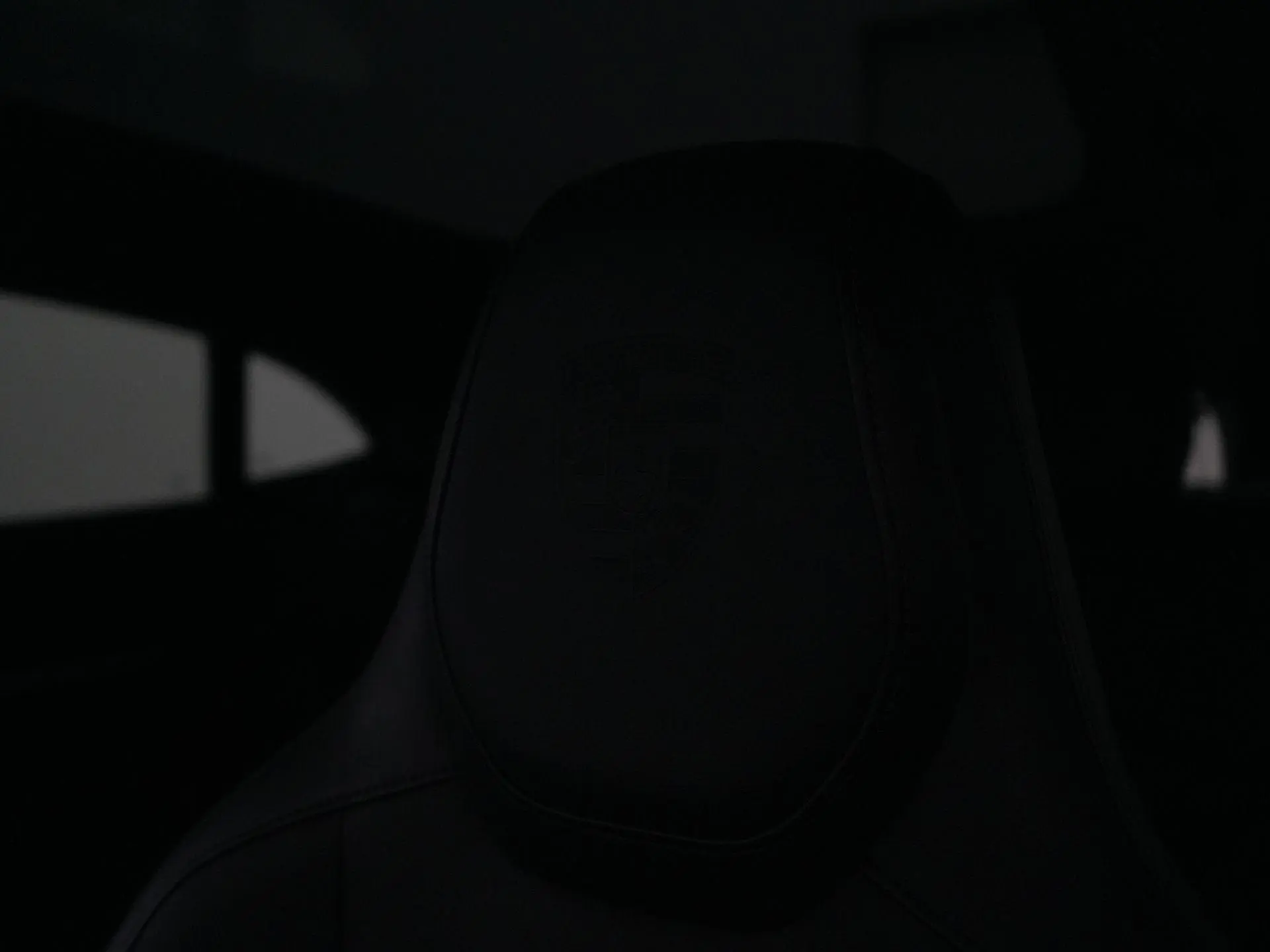 Taycan Cross Turismo 4