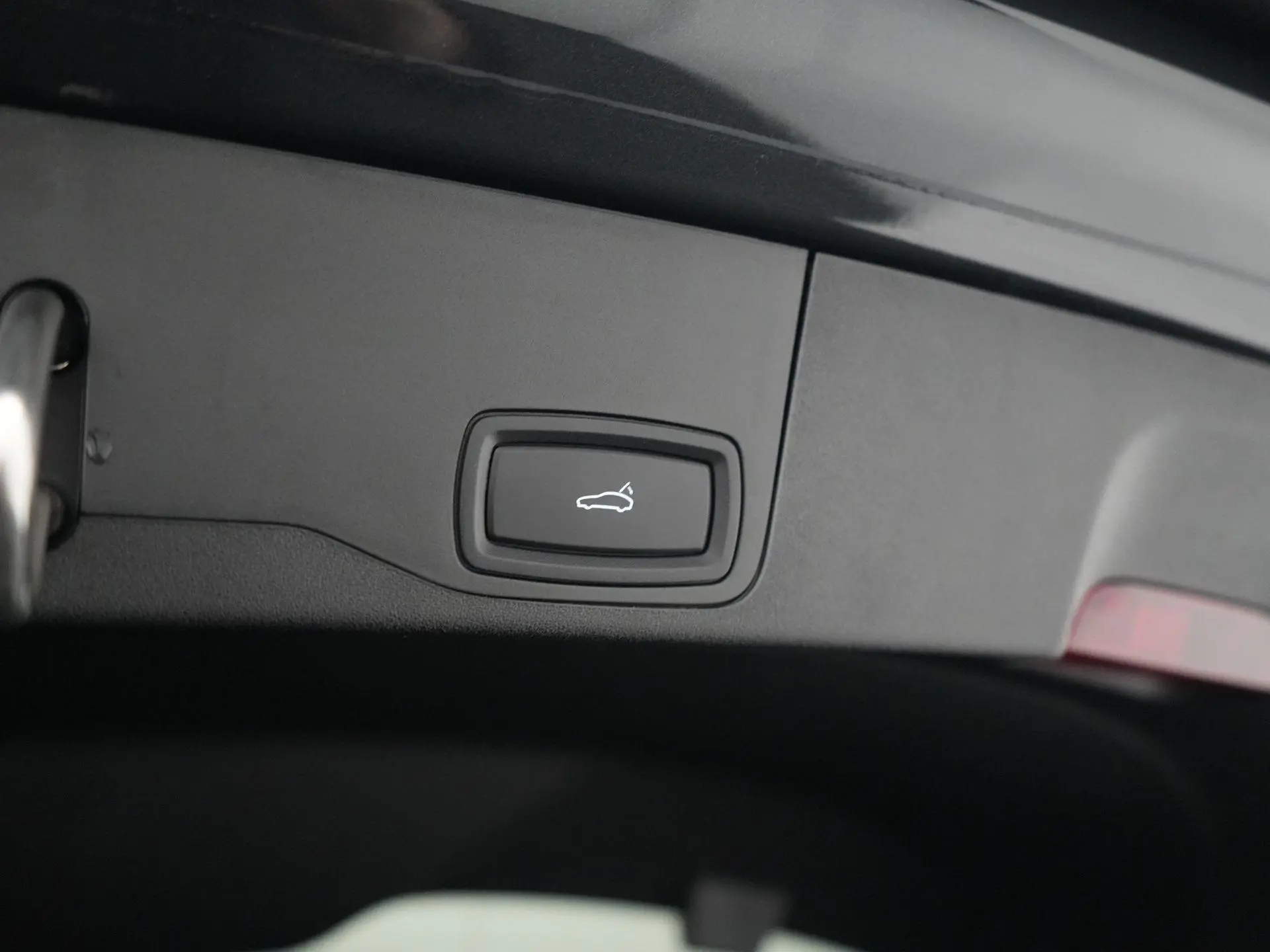 Taycan Cross Turismo 4