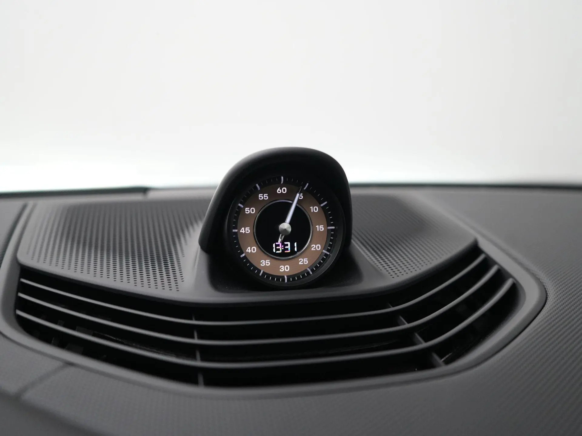 Taycan Cross Turismo 4