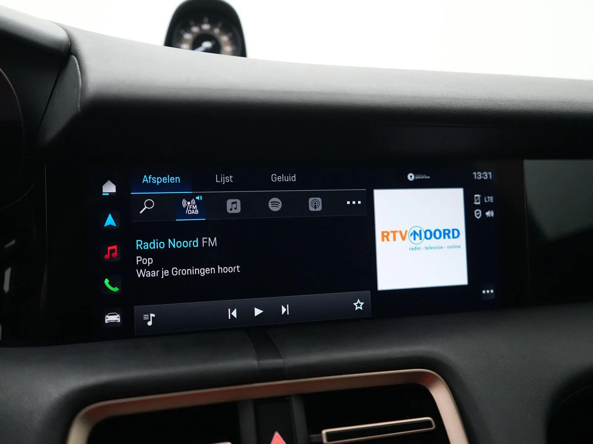 Taycan Cross Turismo 4