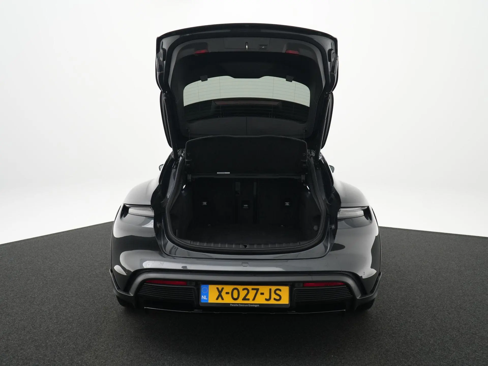 Taycan Cross Turismo 4