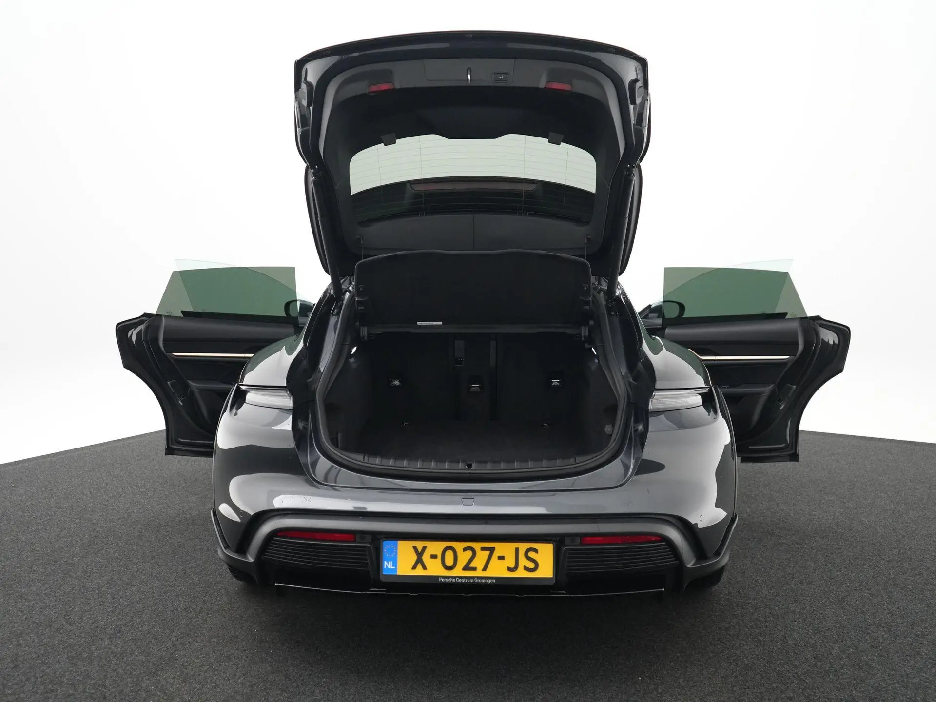 Taycan Cross Turismo 4