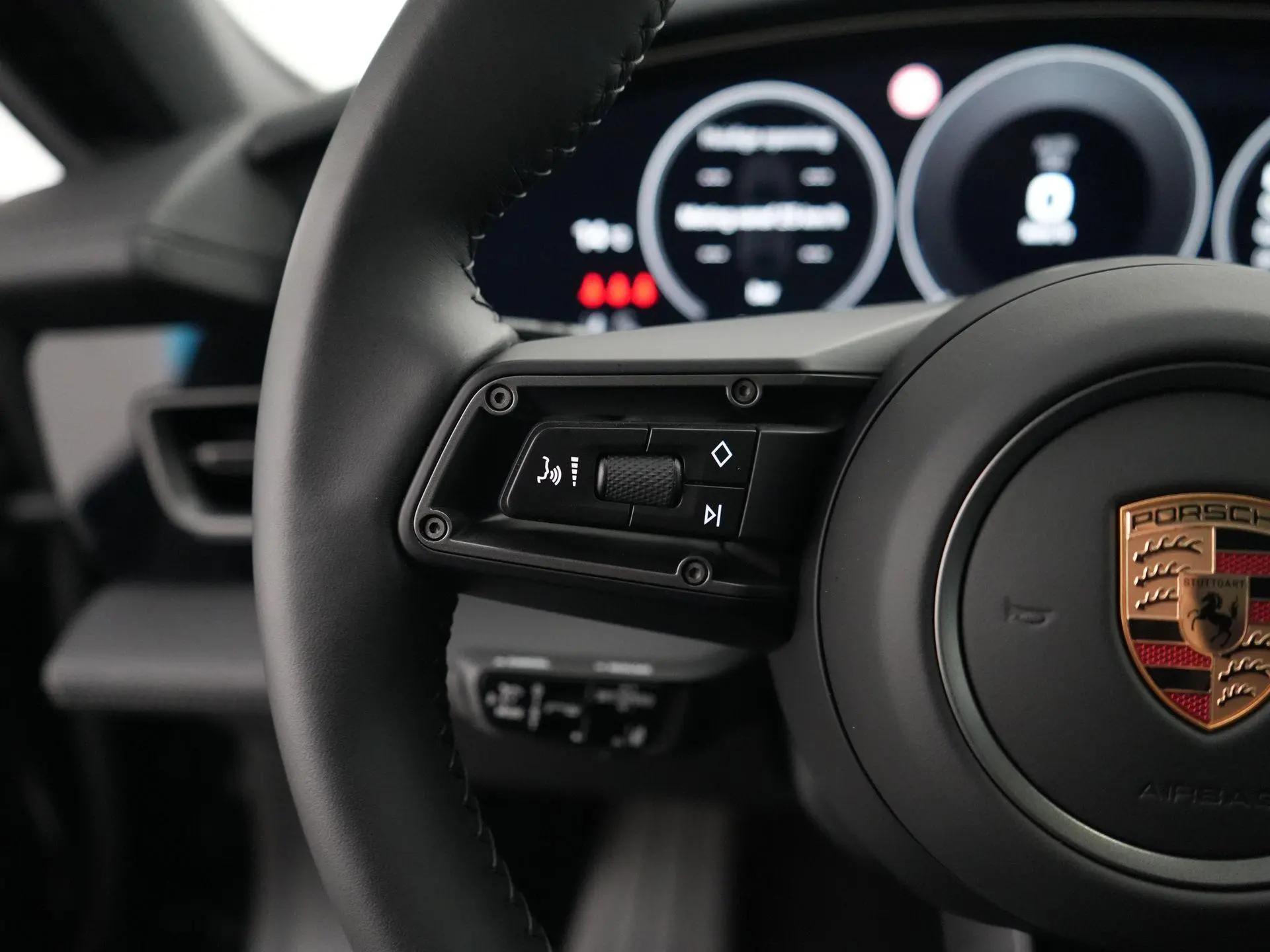 Taycan 4 Cross Turismo