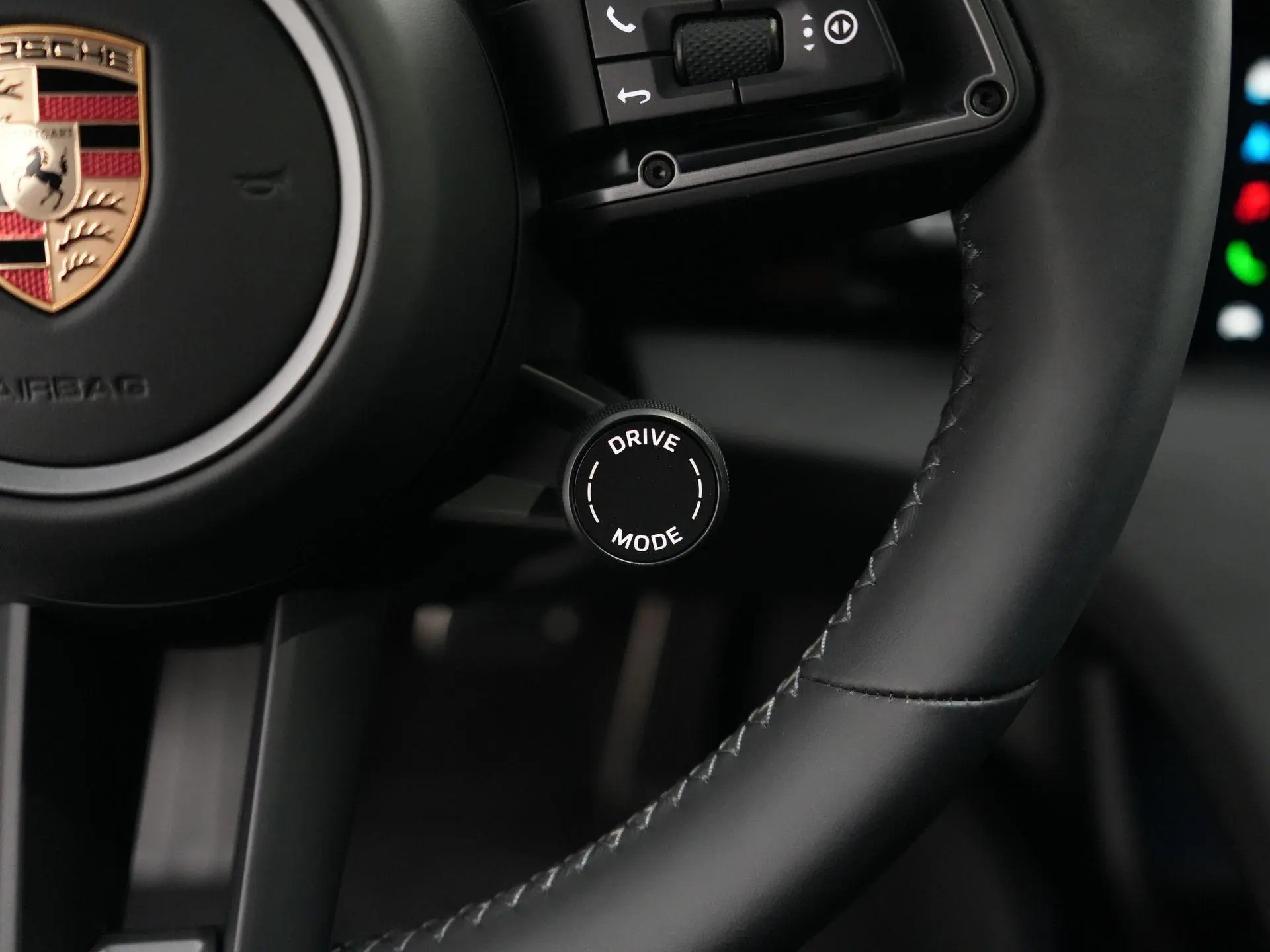 Taycan 4 Cross Turismo