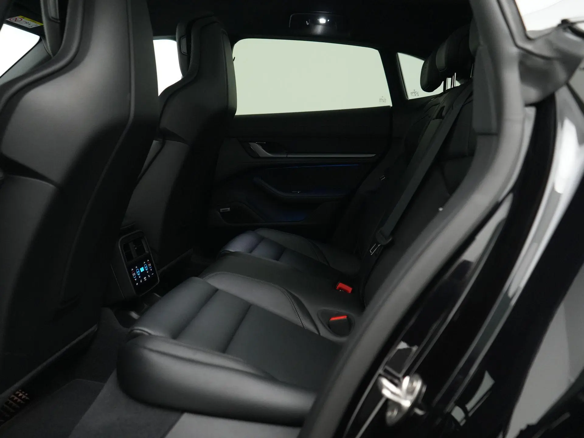 Taycan 4 Cross Turismo