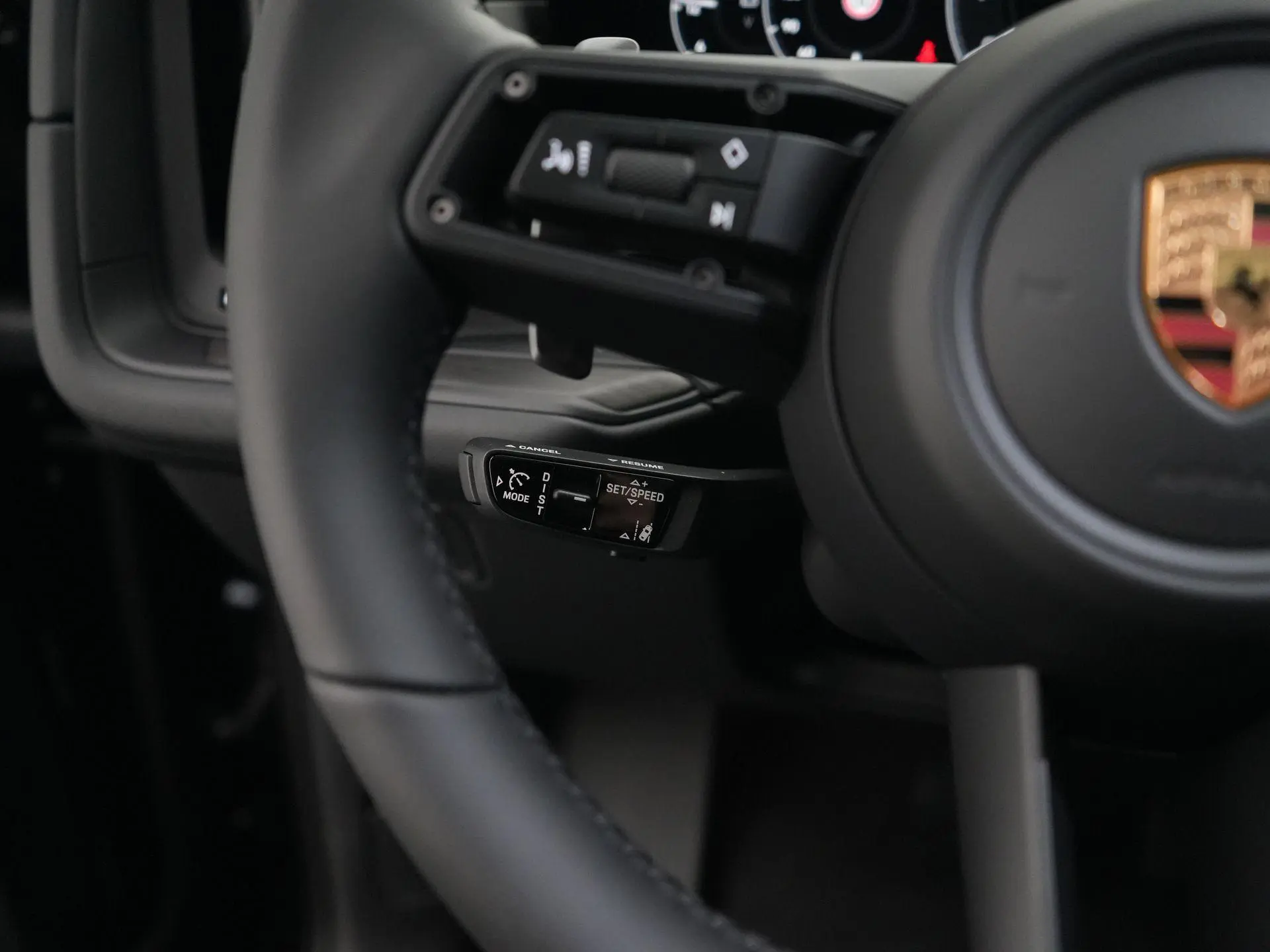 Cayenne E-Hybrid Black Edition