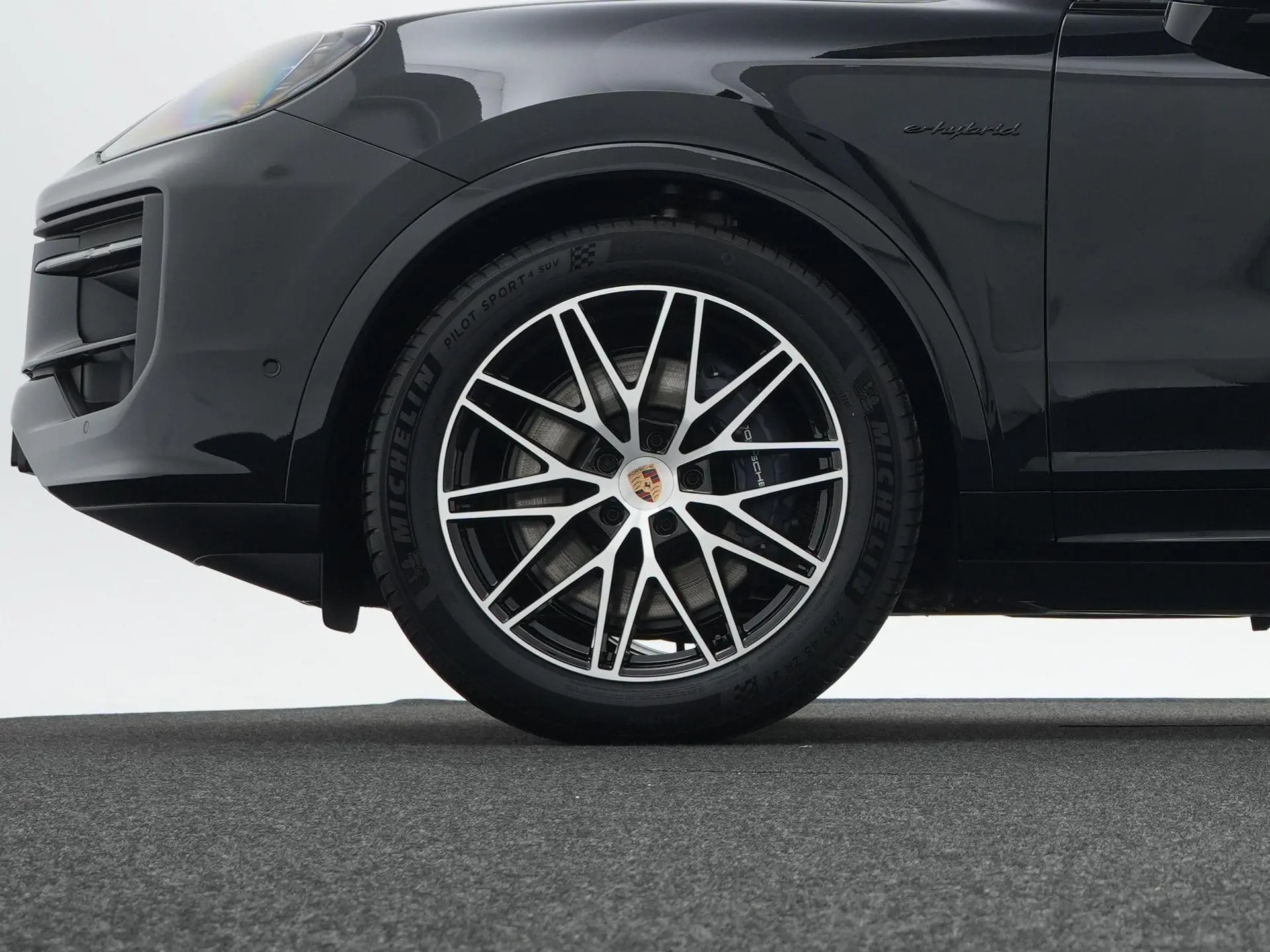 Cayenne E-Hybrid Black Edition
