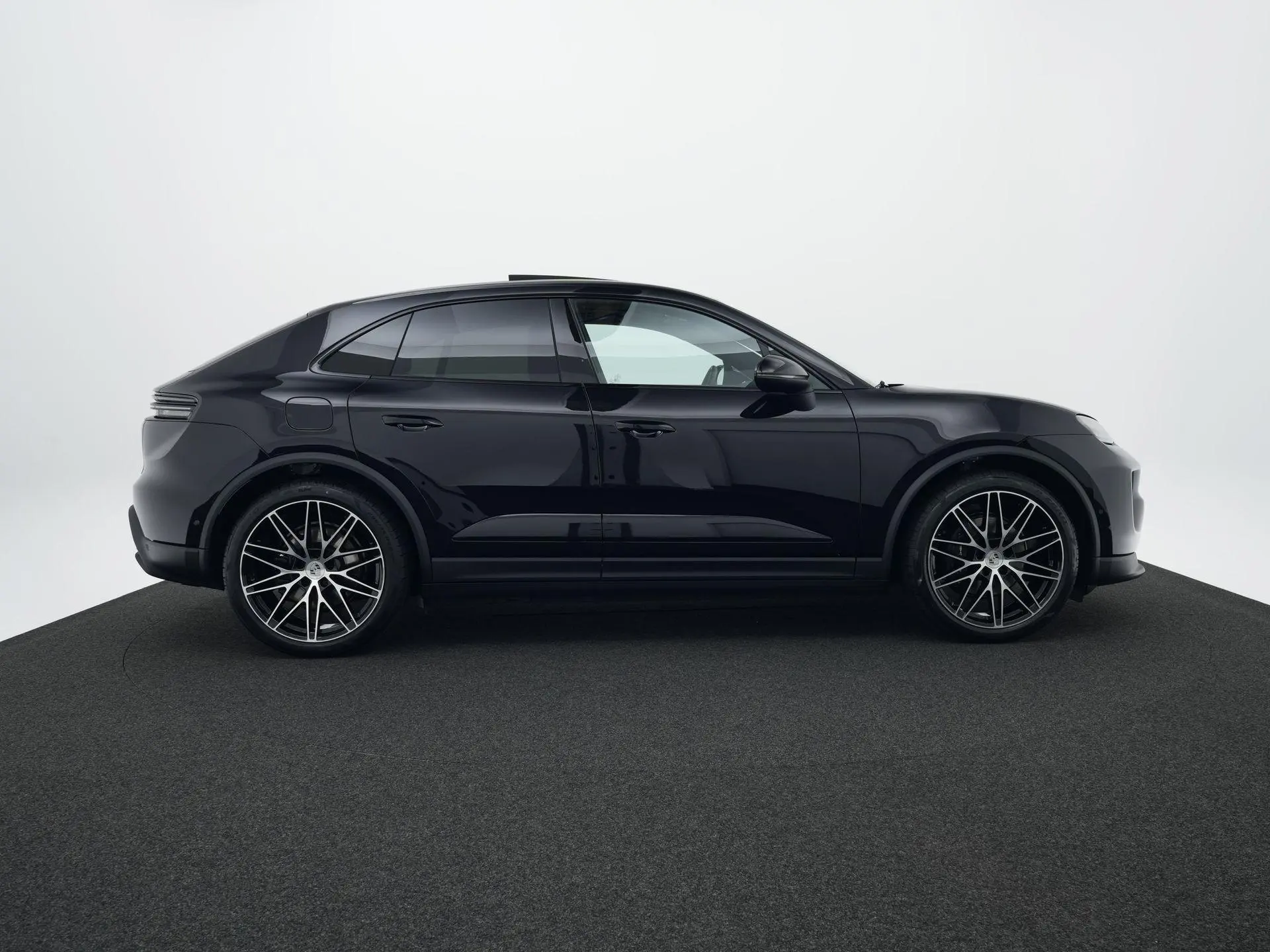 Macan 4