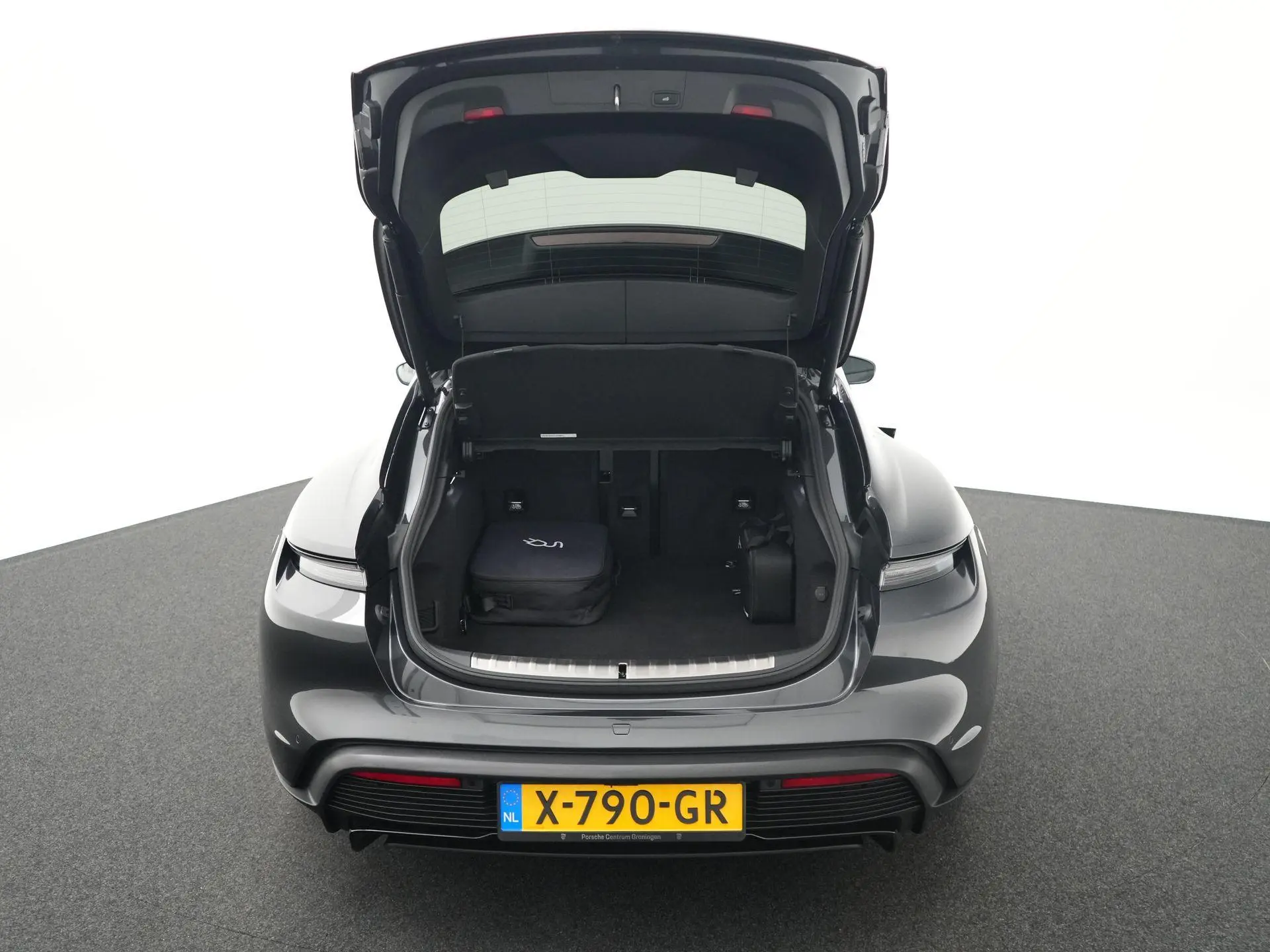 Taycan GTS Sport Turismo