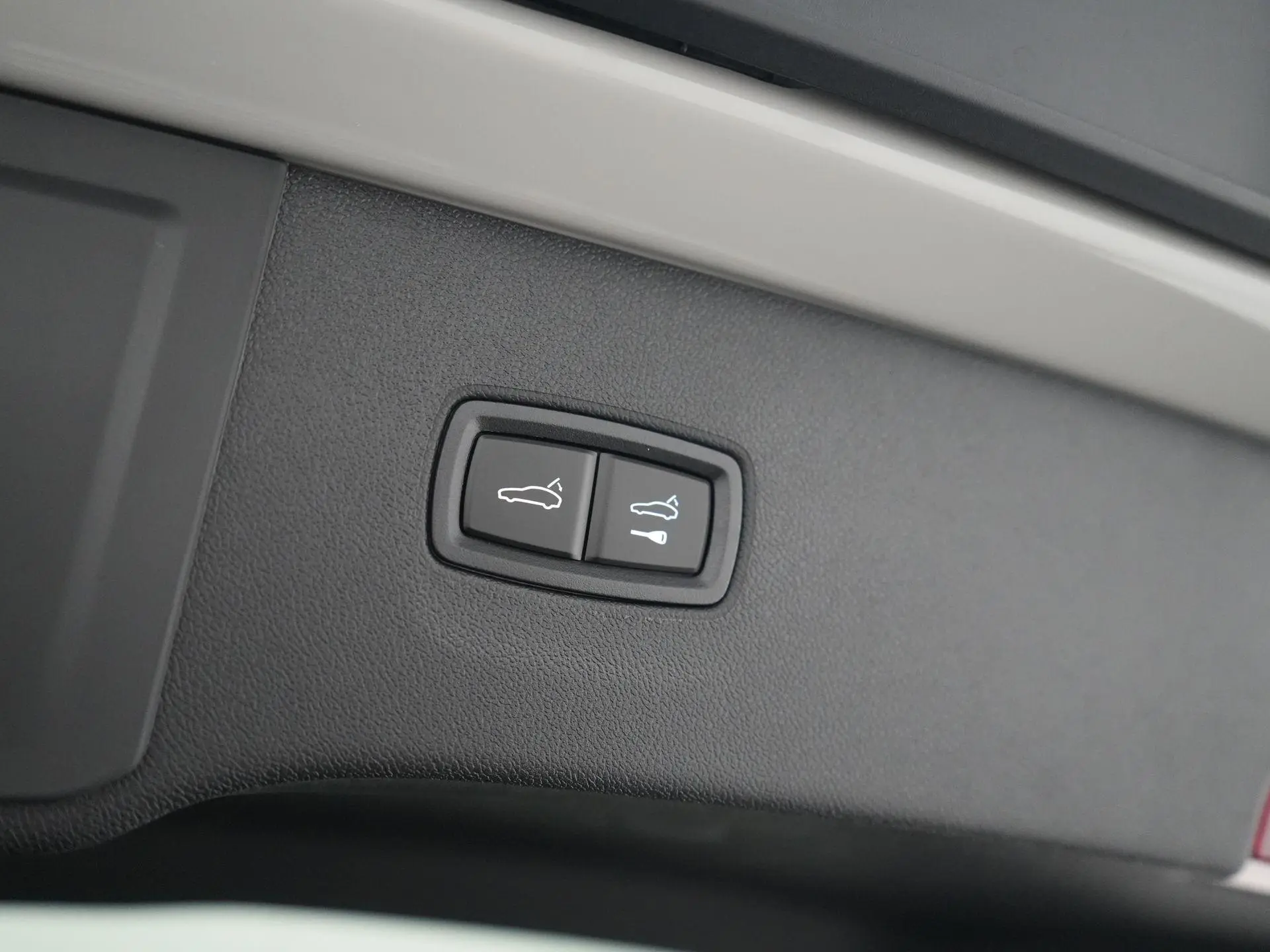 Cayenne E-Hybrid Black Edition