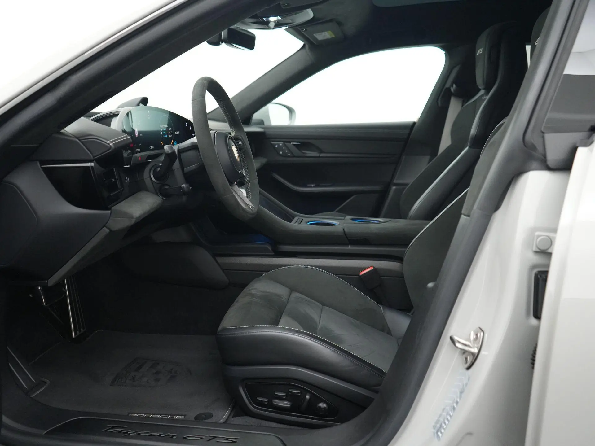 Taycan GTS Sport Turismo