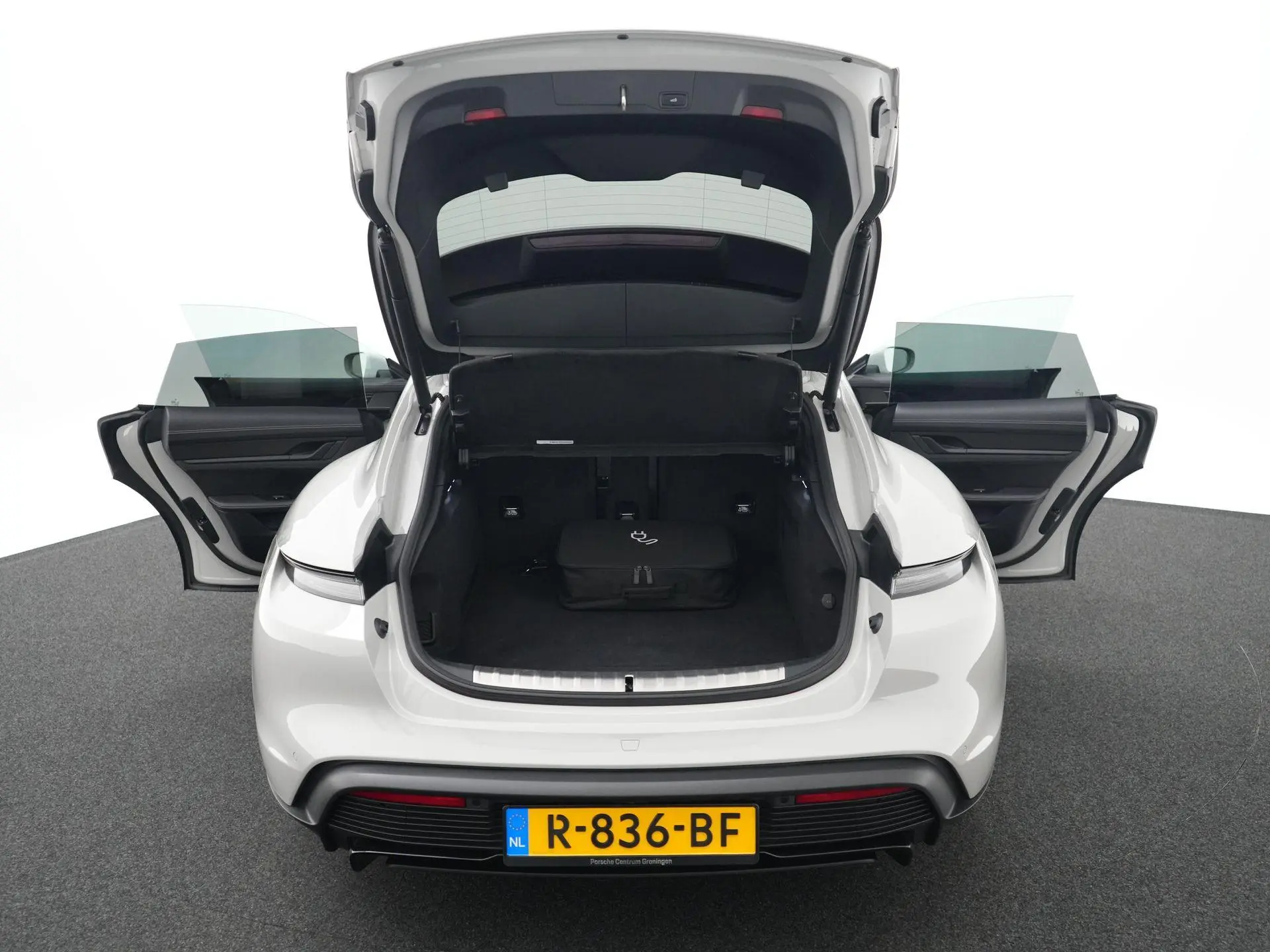 Taycan GTS Sport Turismo