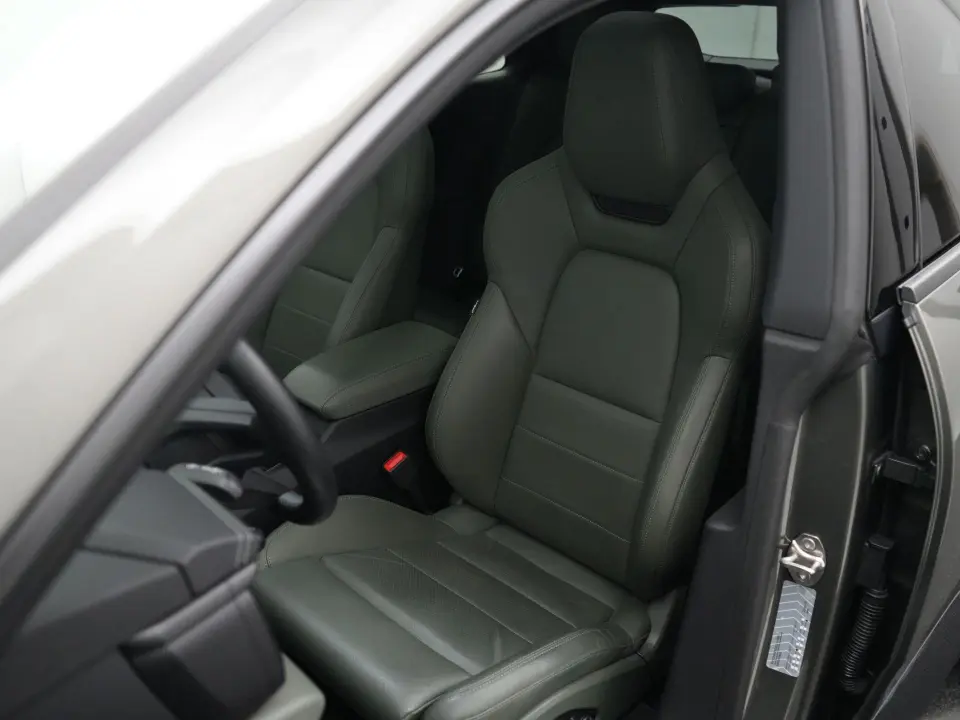 Macan 4