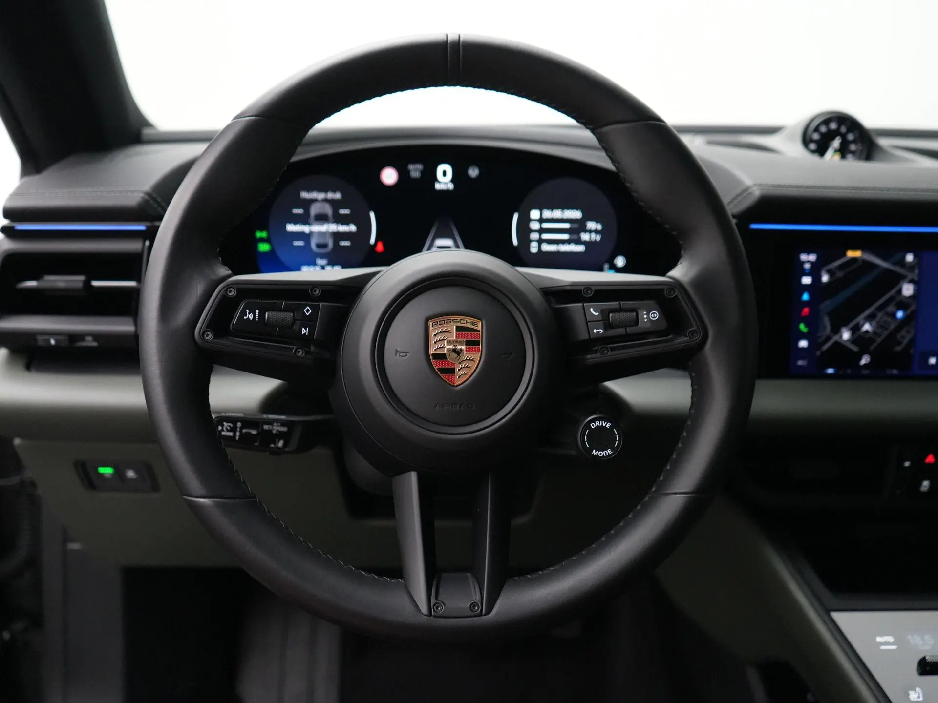 Macan 4