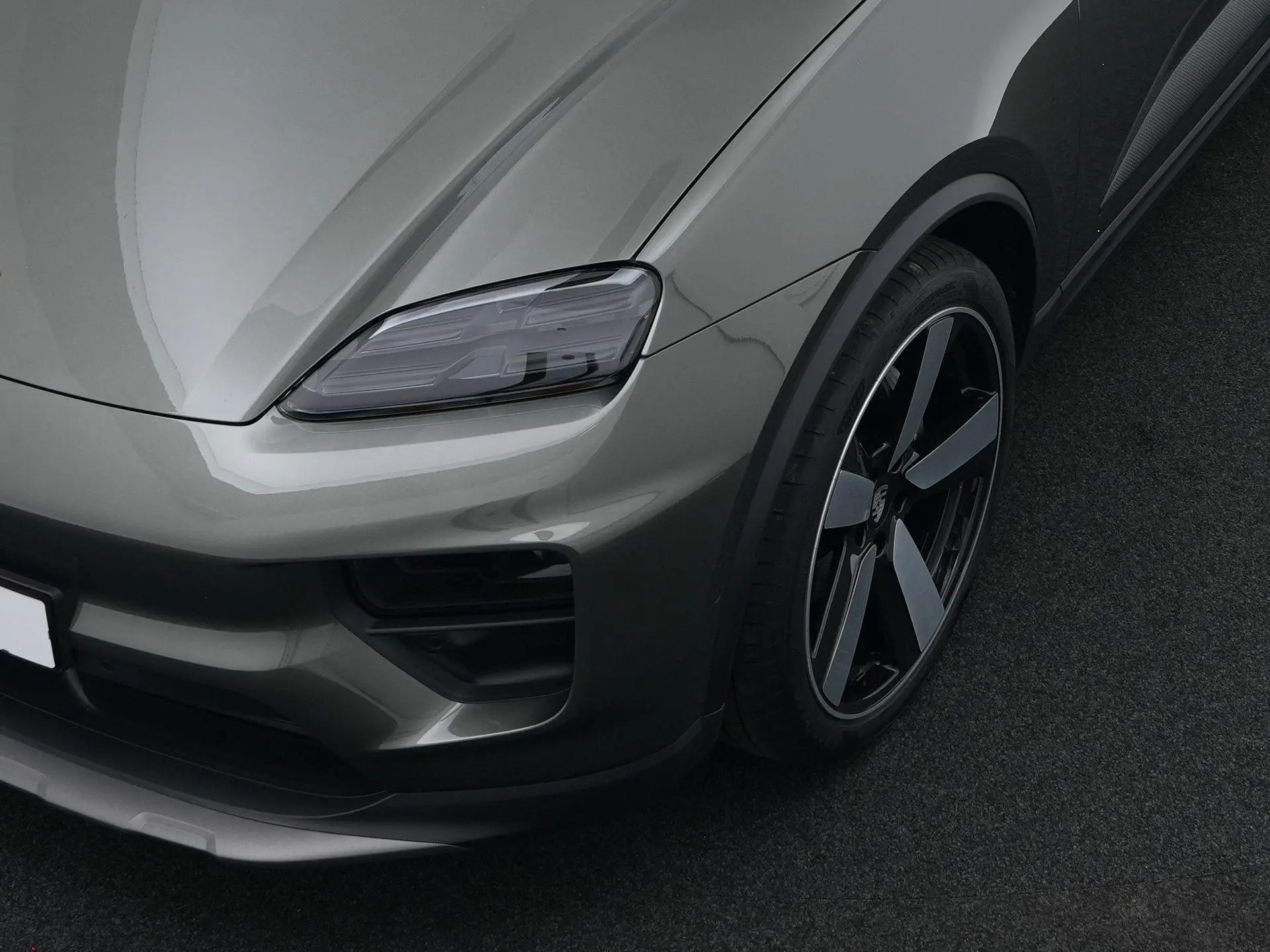 Macan 4