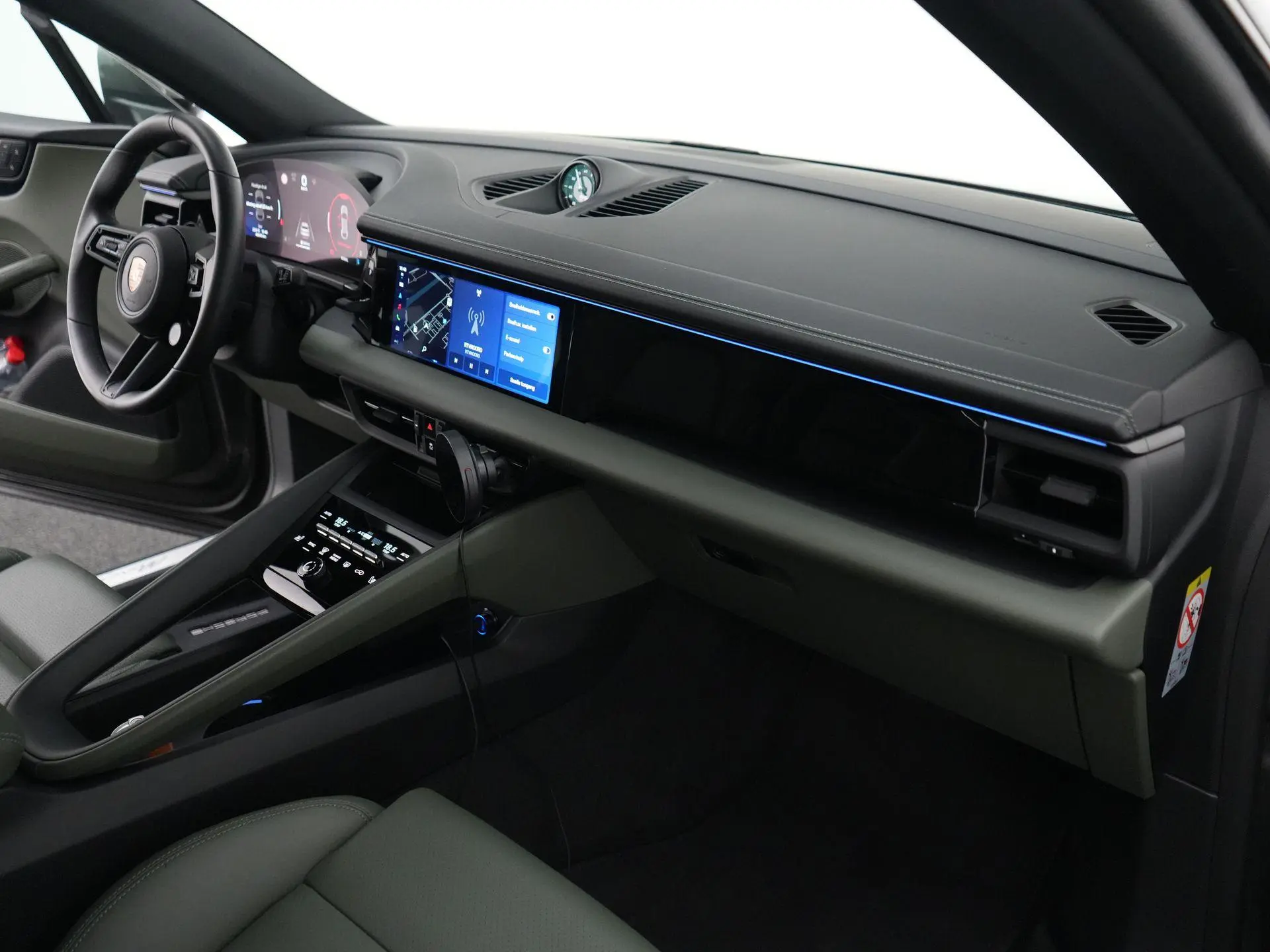 Macan 4