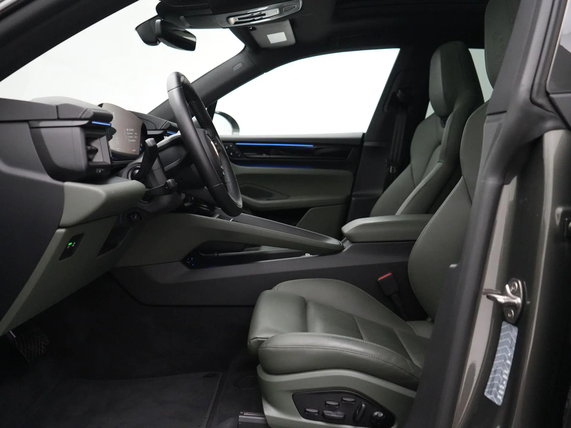 Macan 4