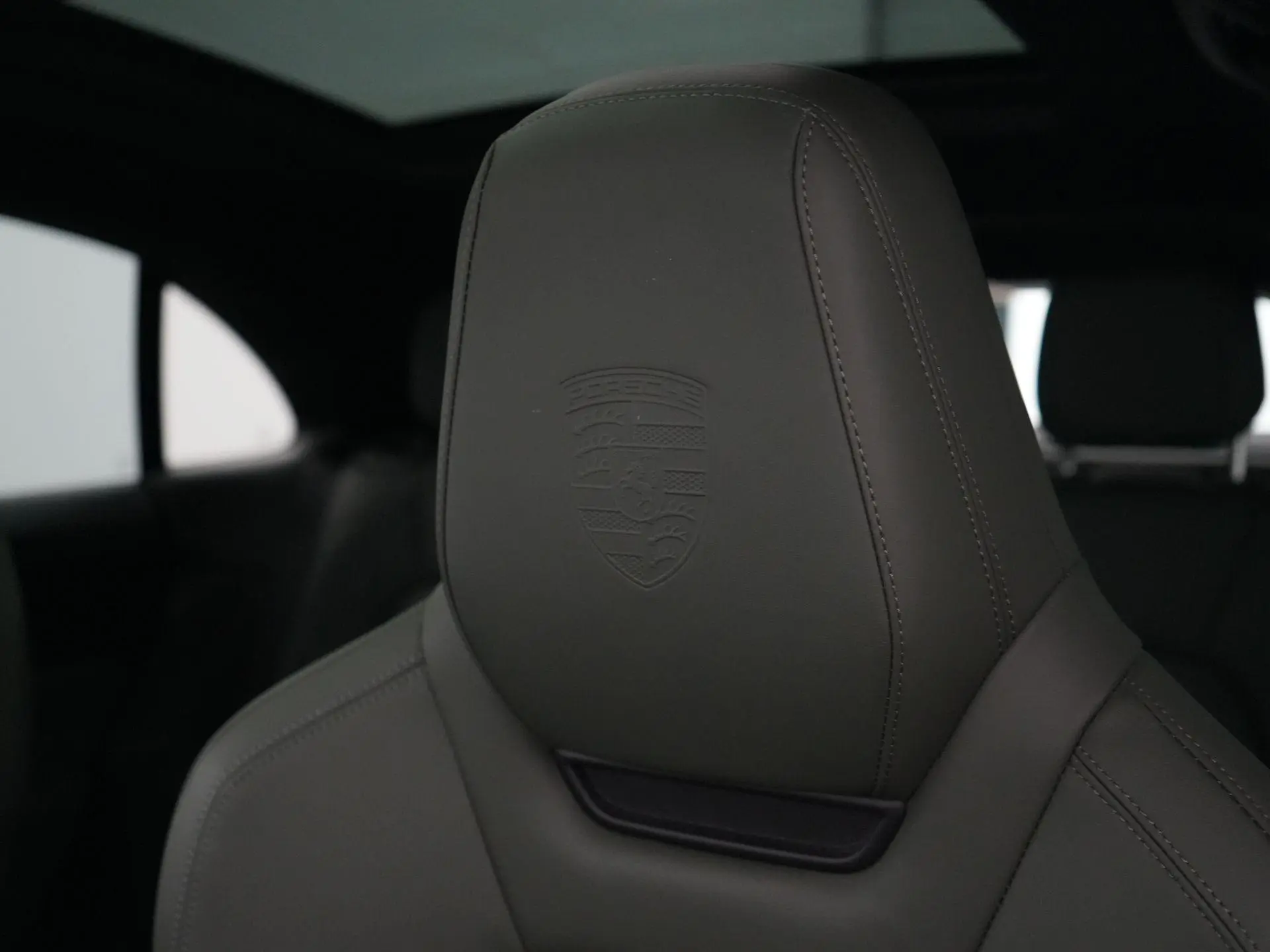 Macan 4