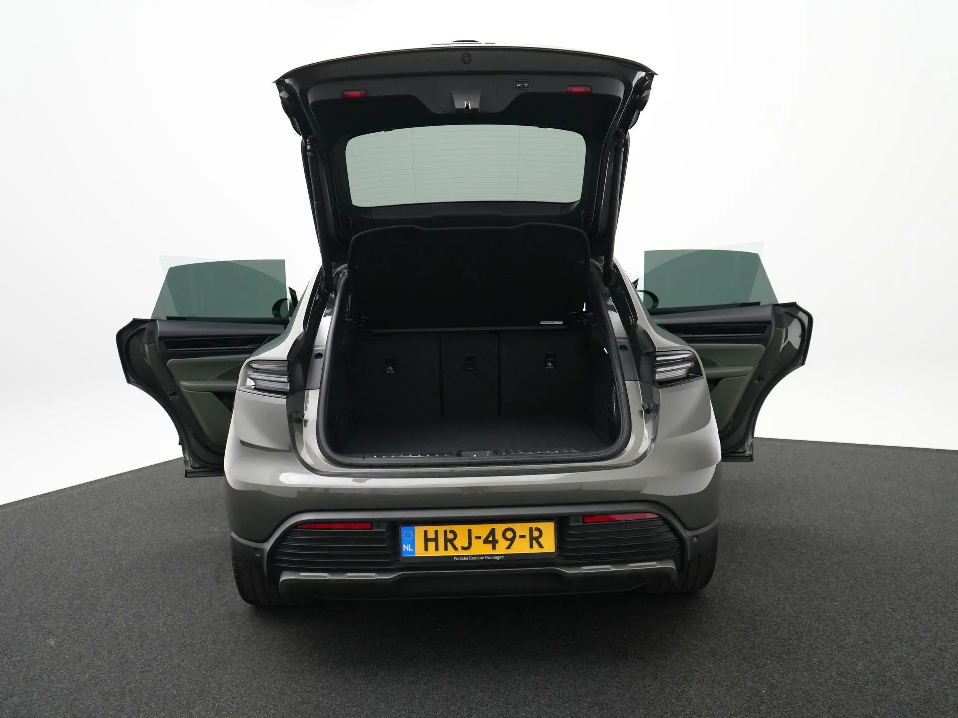 Macan 4
