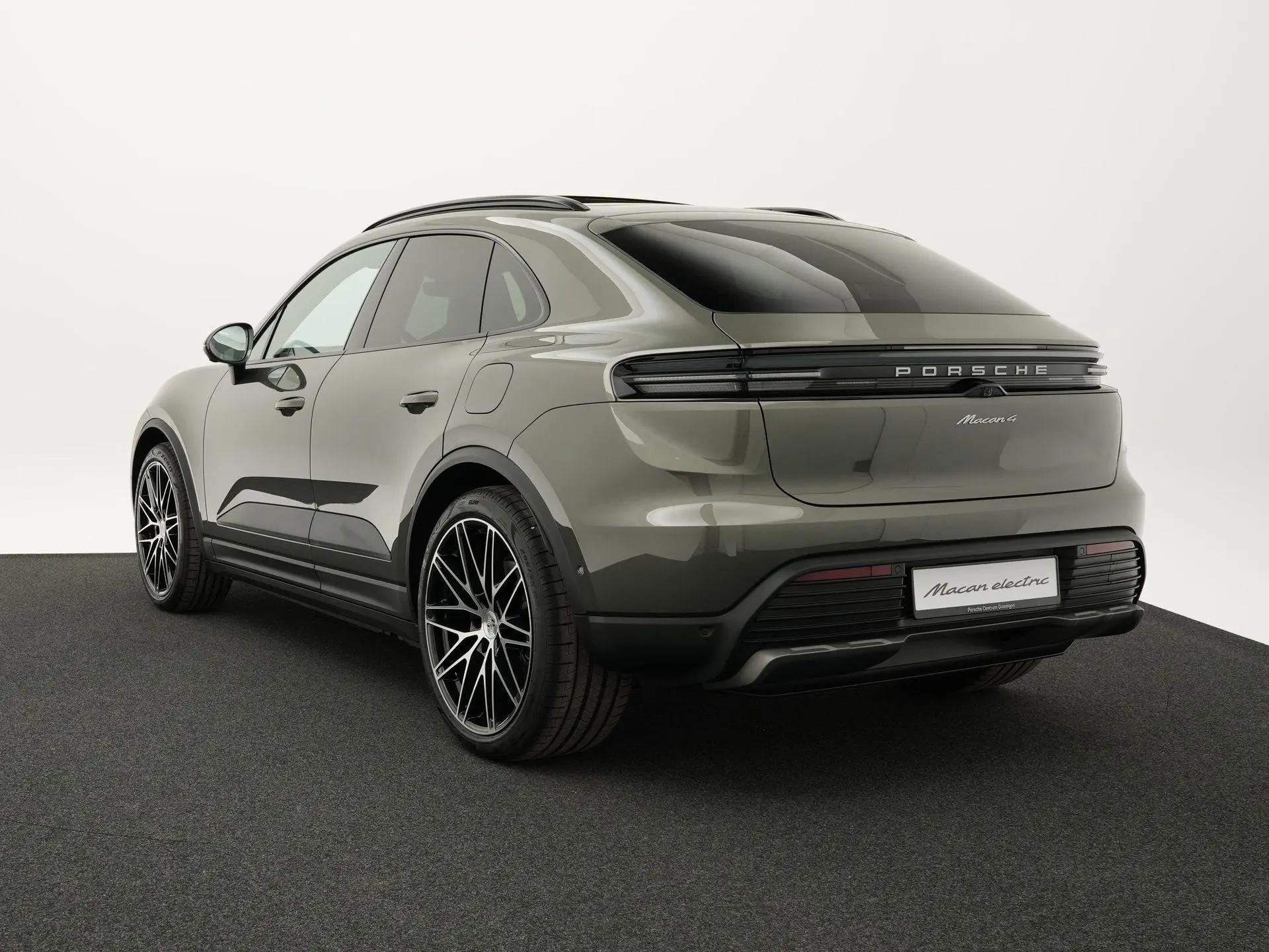 Macan 4
