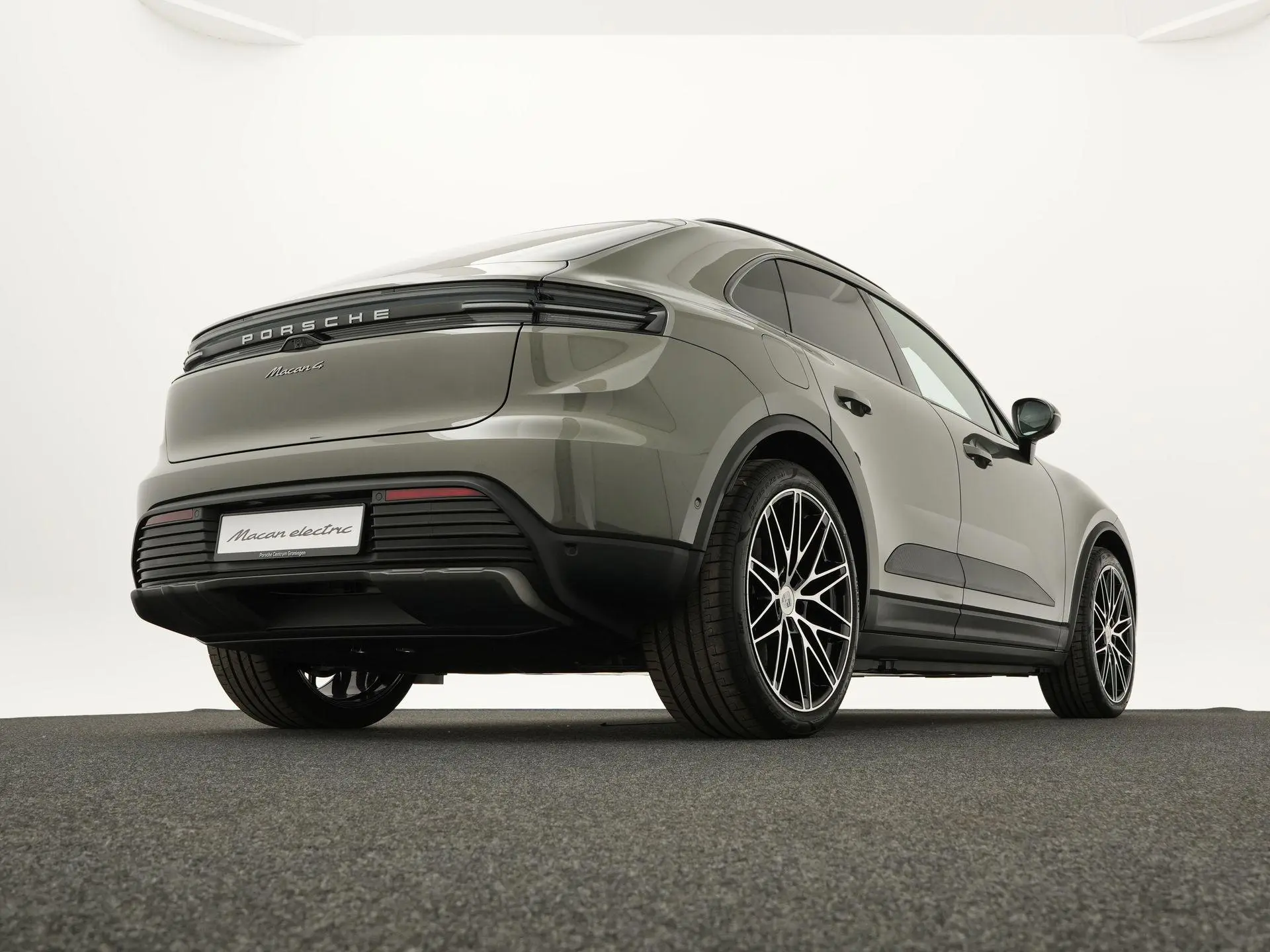 Macan 4