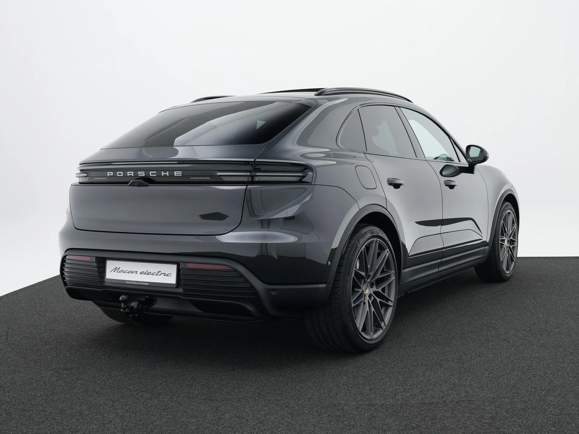 Macan 4