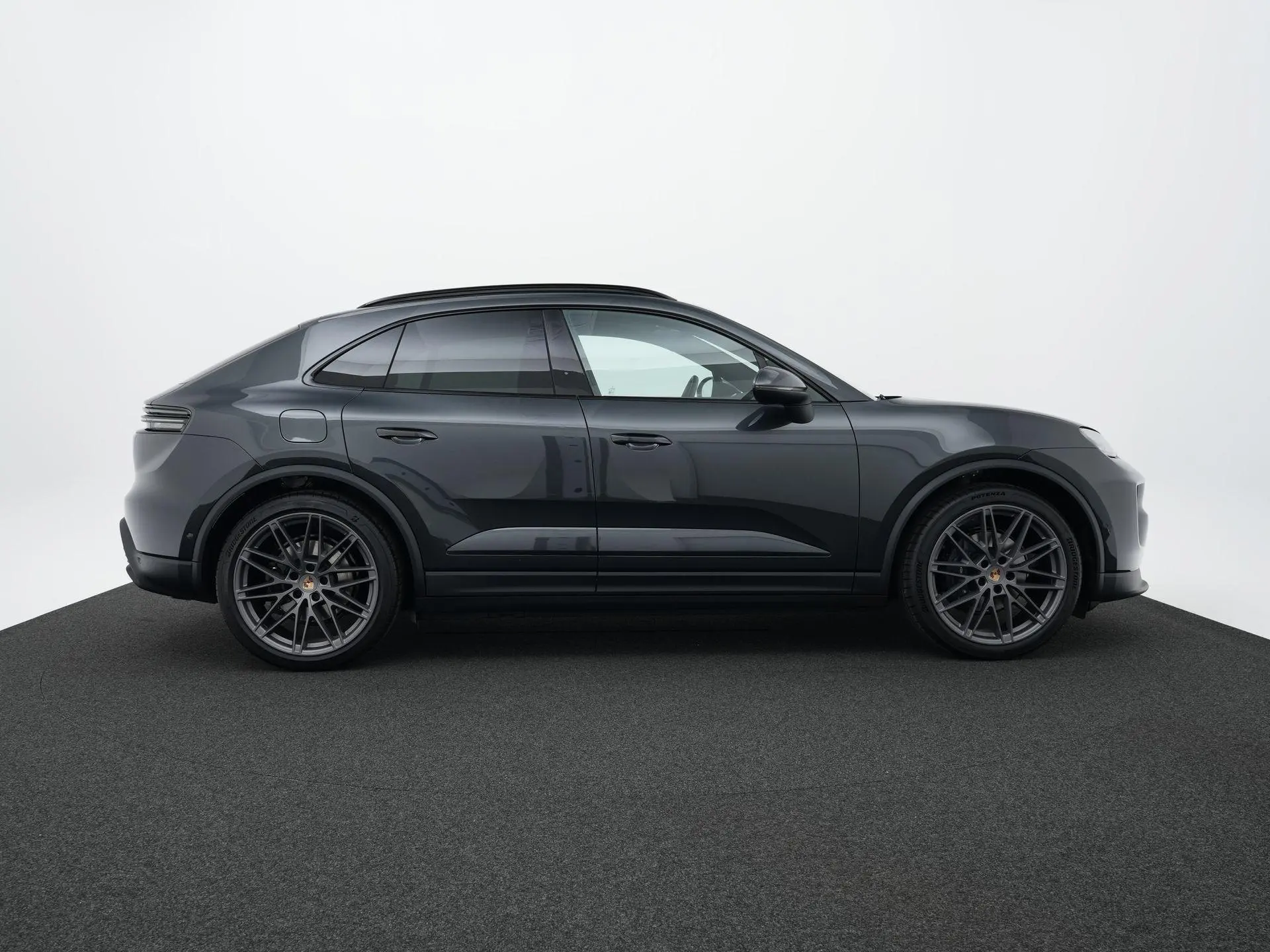 Macan 4