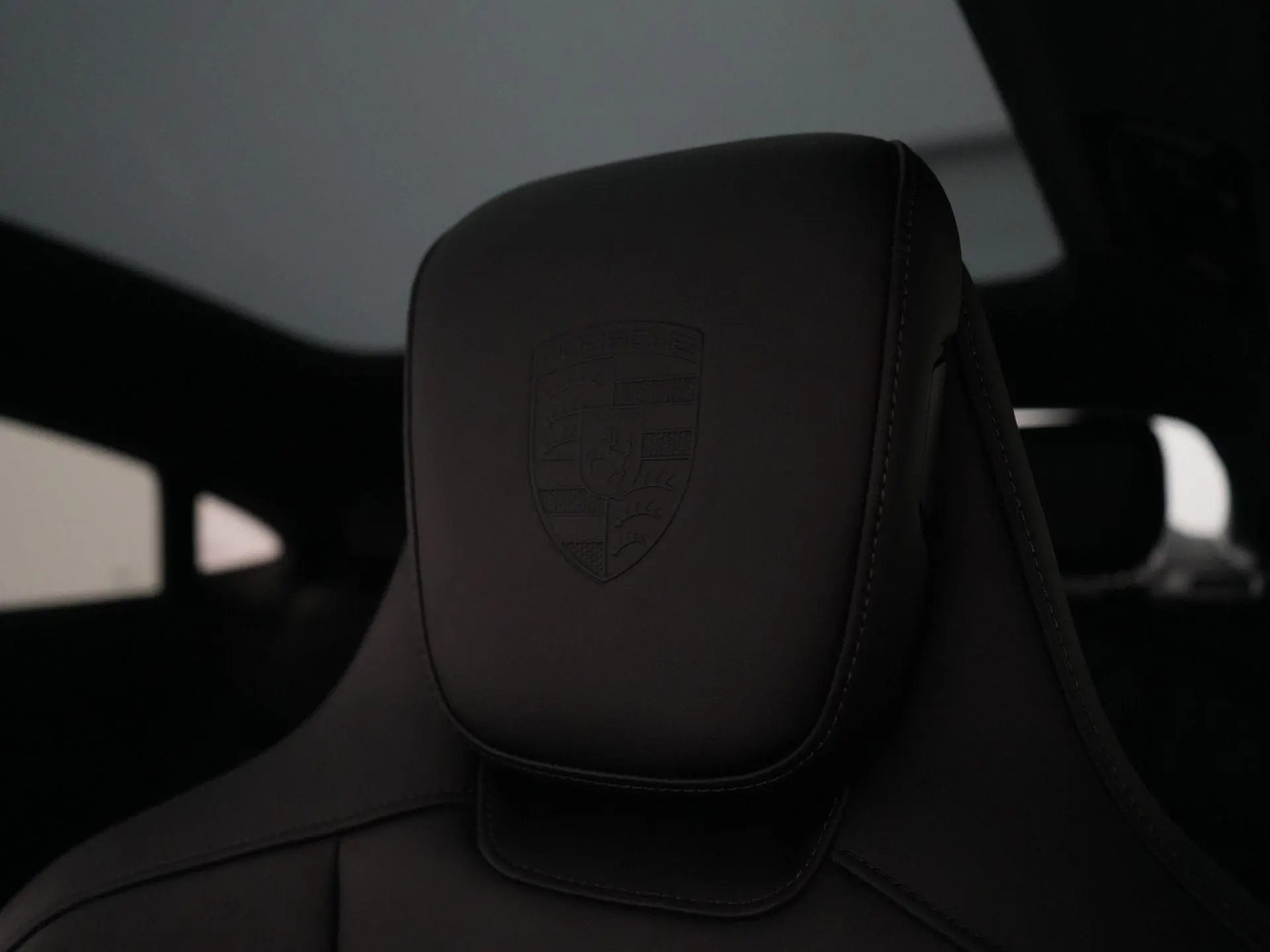 Taycan Black Edition