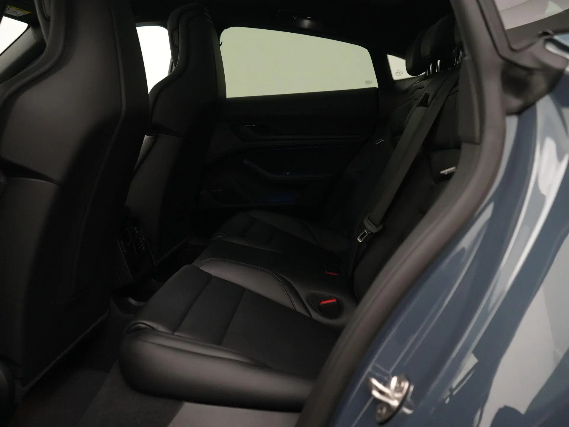 Taycan Black Edition