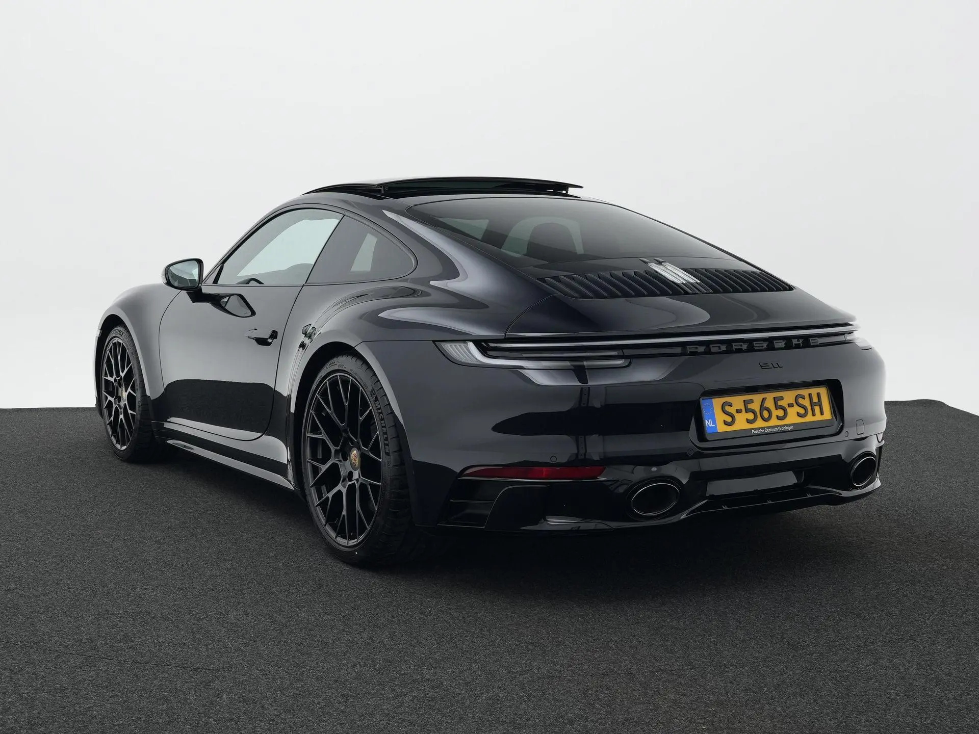 911 Carrera 4 GTS