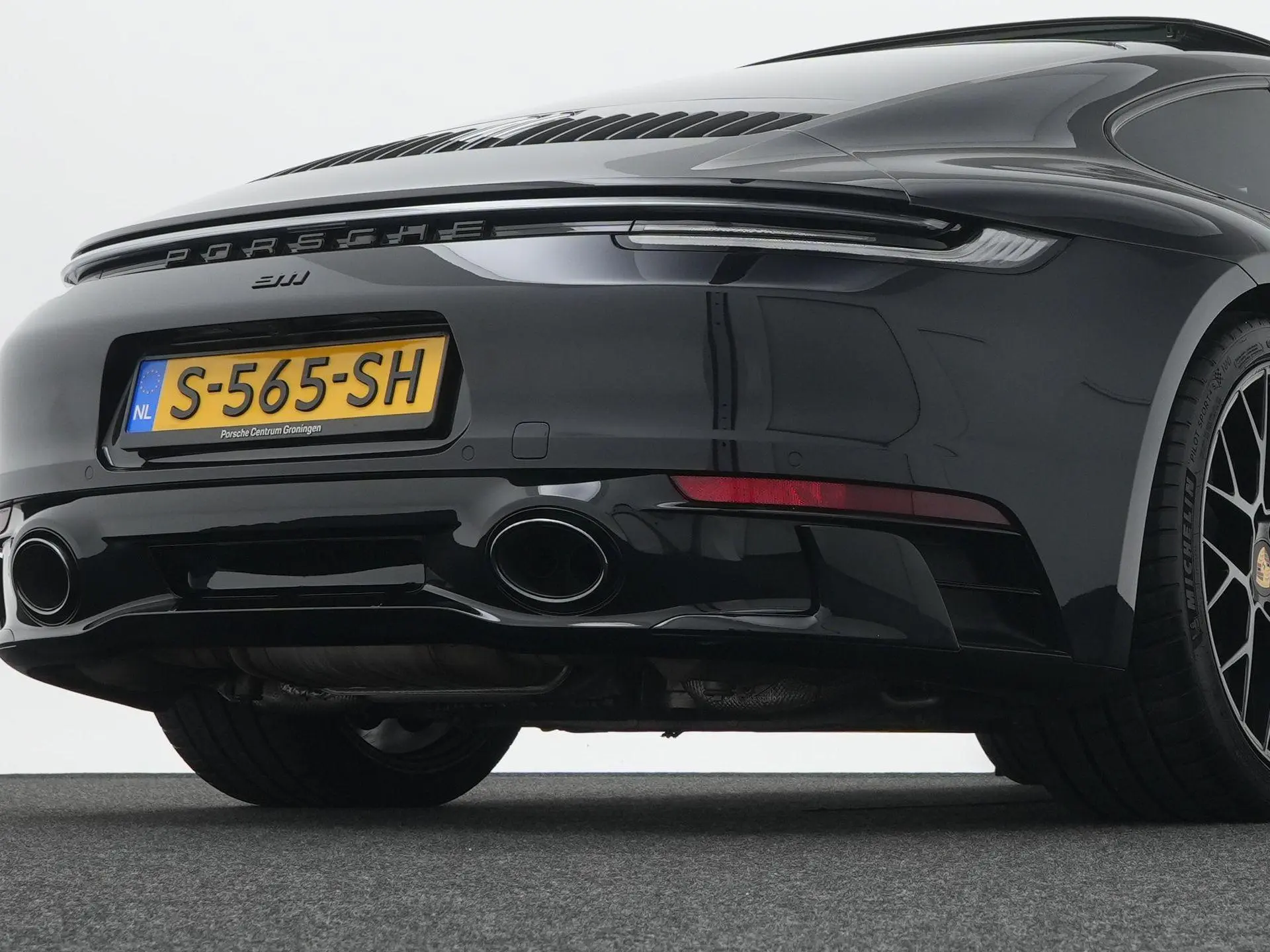 911 Carrera 4 GTS