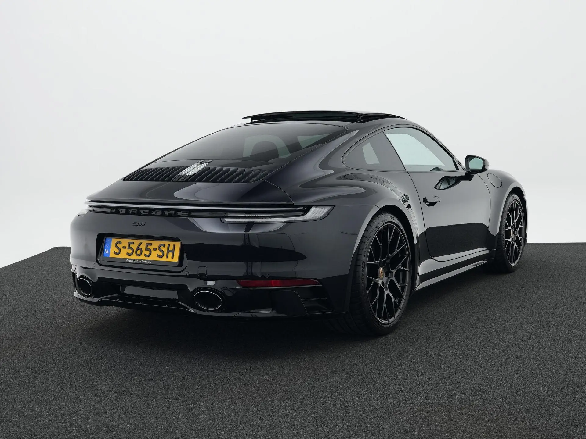 911 Carrera 4 GTS