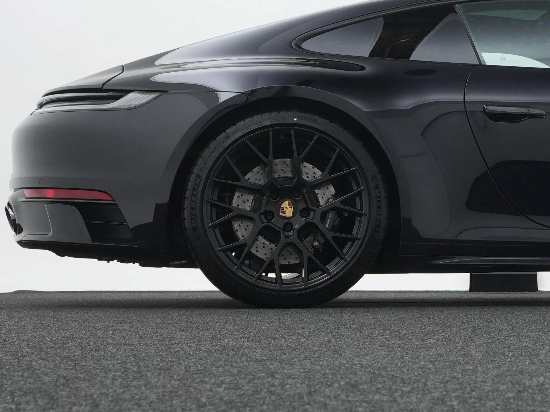 911 Carrera 4 GTS
