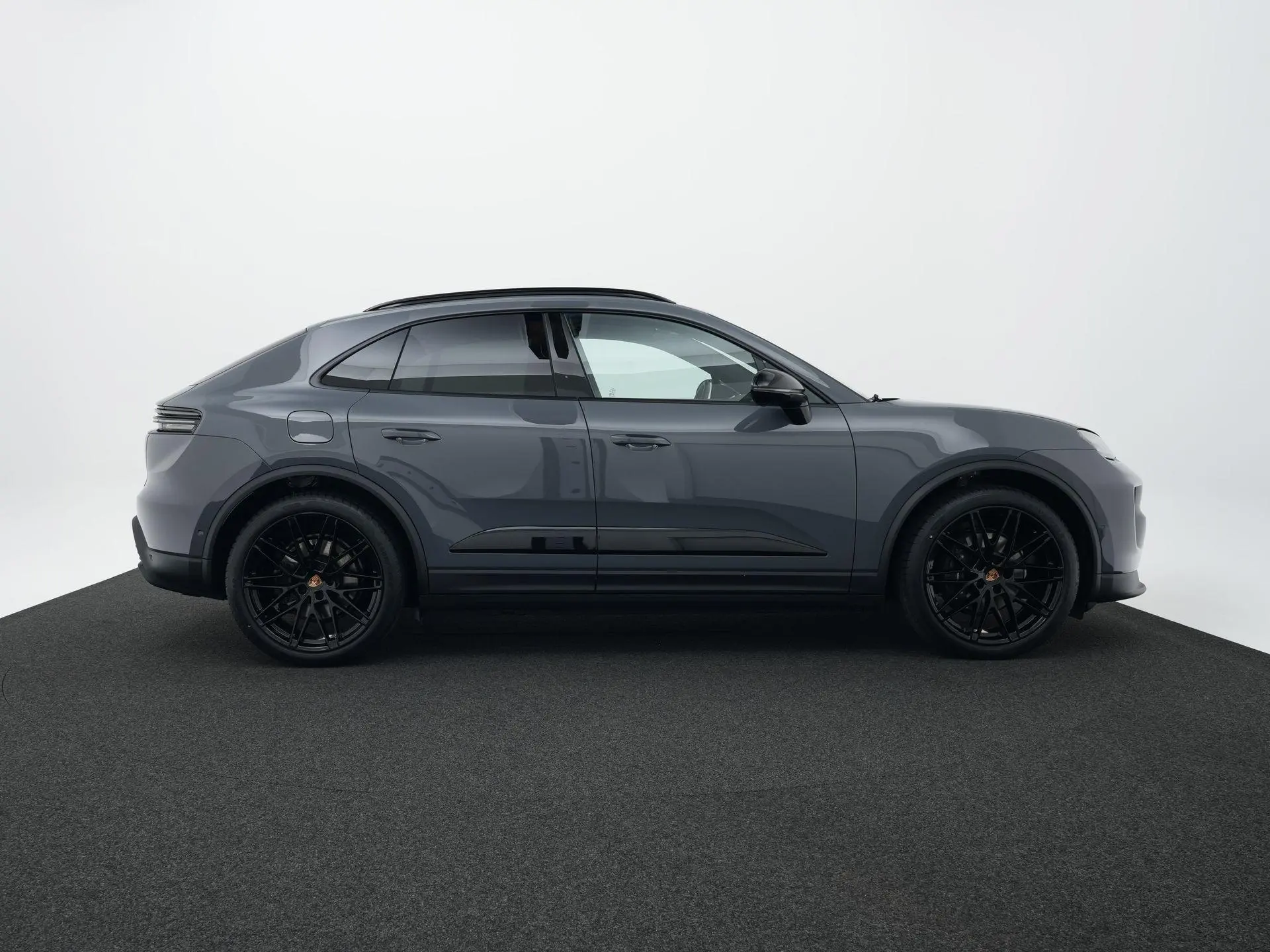 Macan 4