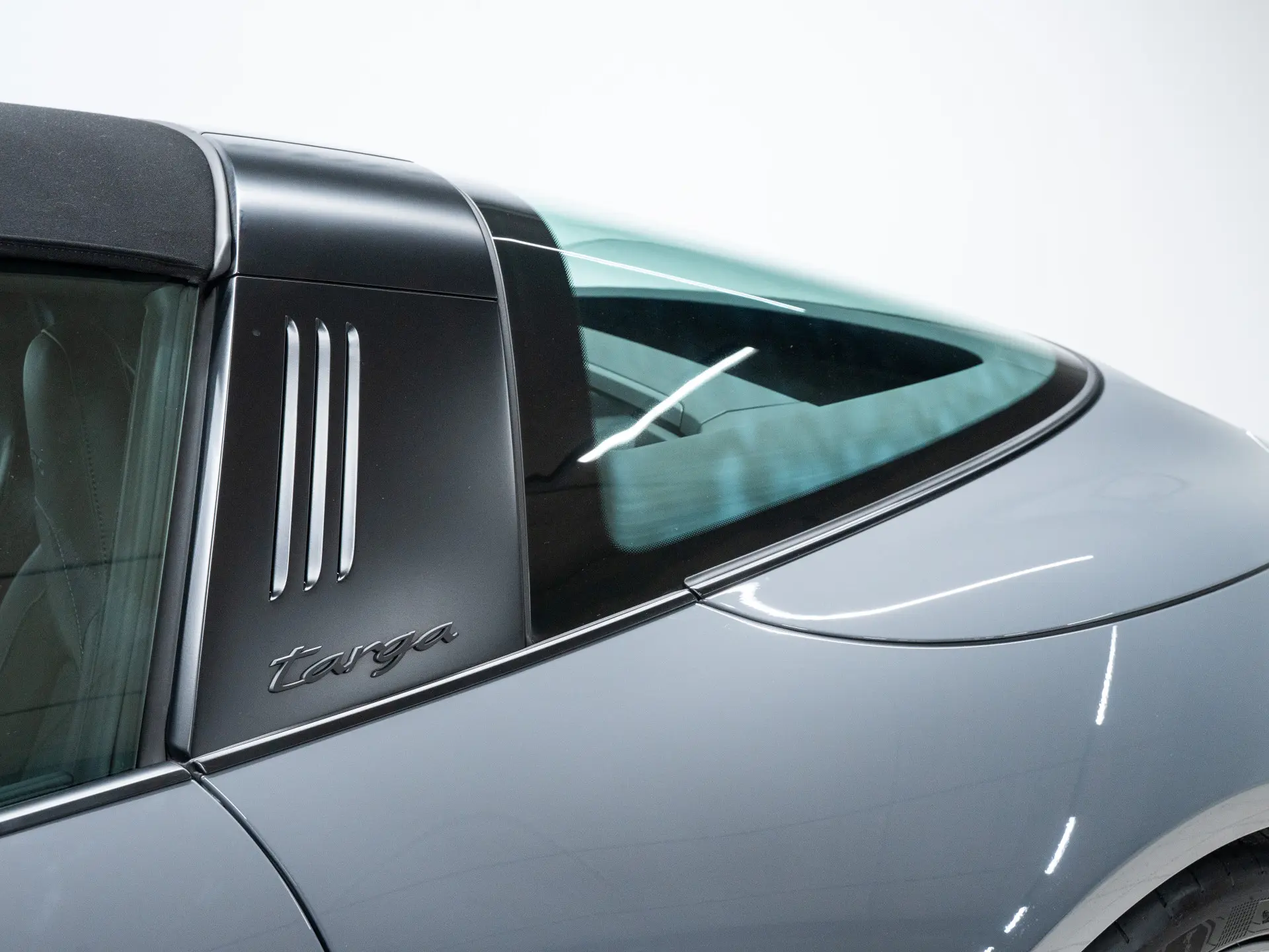 911 T-Hybrid Targa 4 GTS