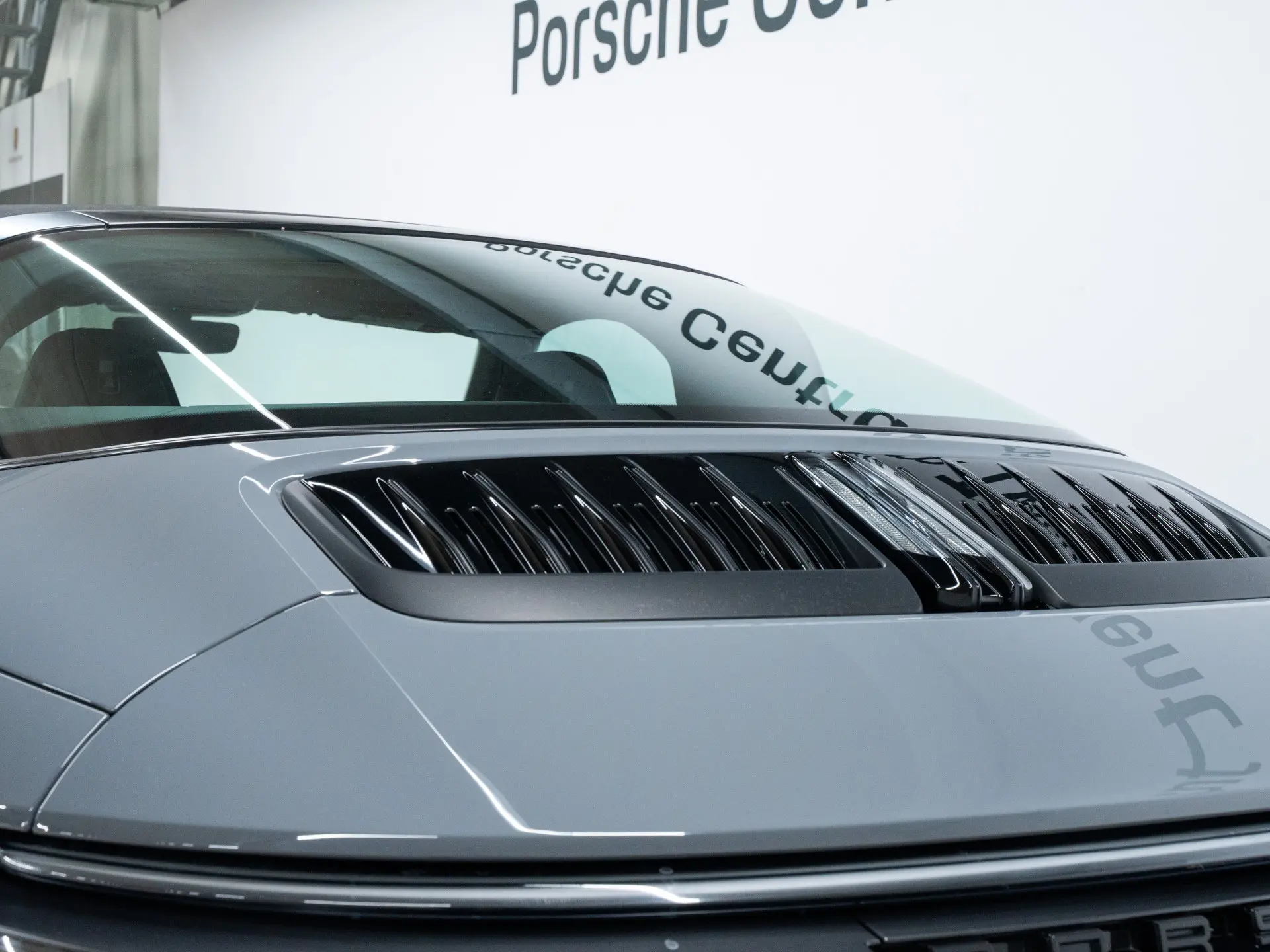 911 T-Hybrid Targa 4 GTS