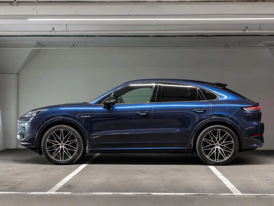 Porsche Cayenne Coupé 3.0 E-Hybrid Black Edition