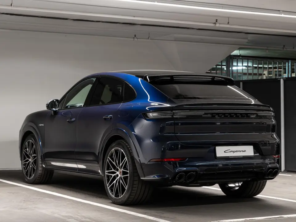 Porsche Cayenne Coupé 3.0 E-Hybrid Black Edition
