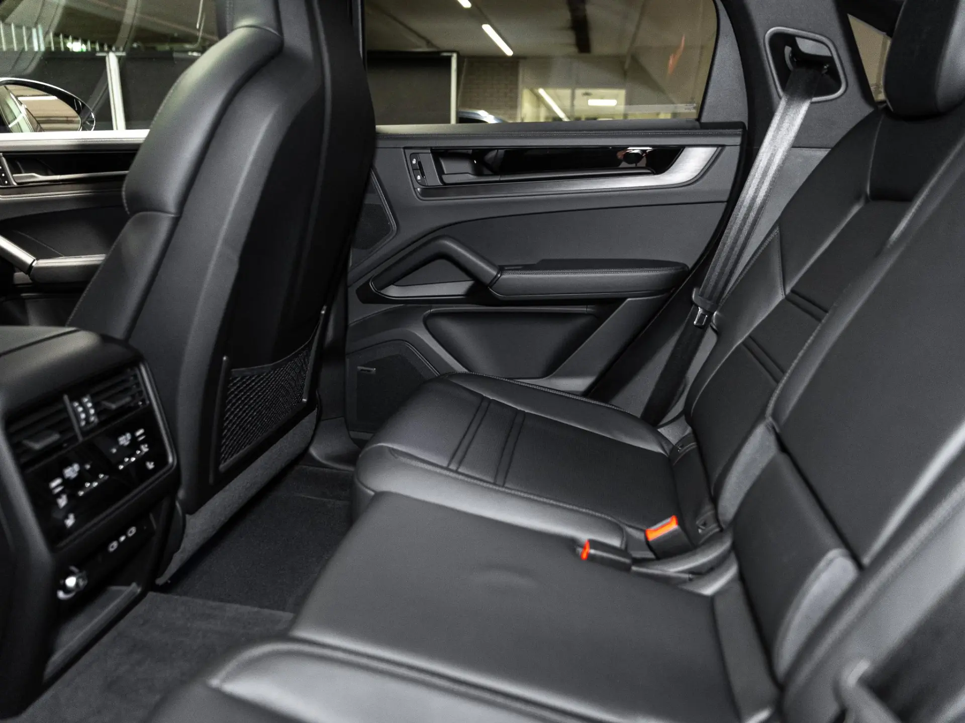 Cayenne Coupé 3.0 E-Hybrid Black Edition