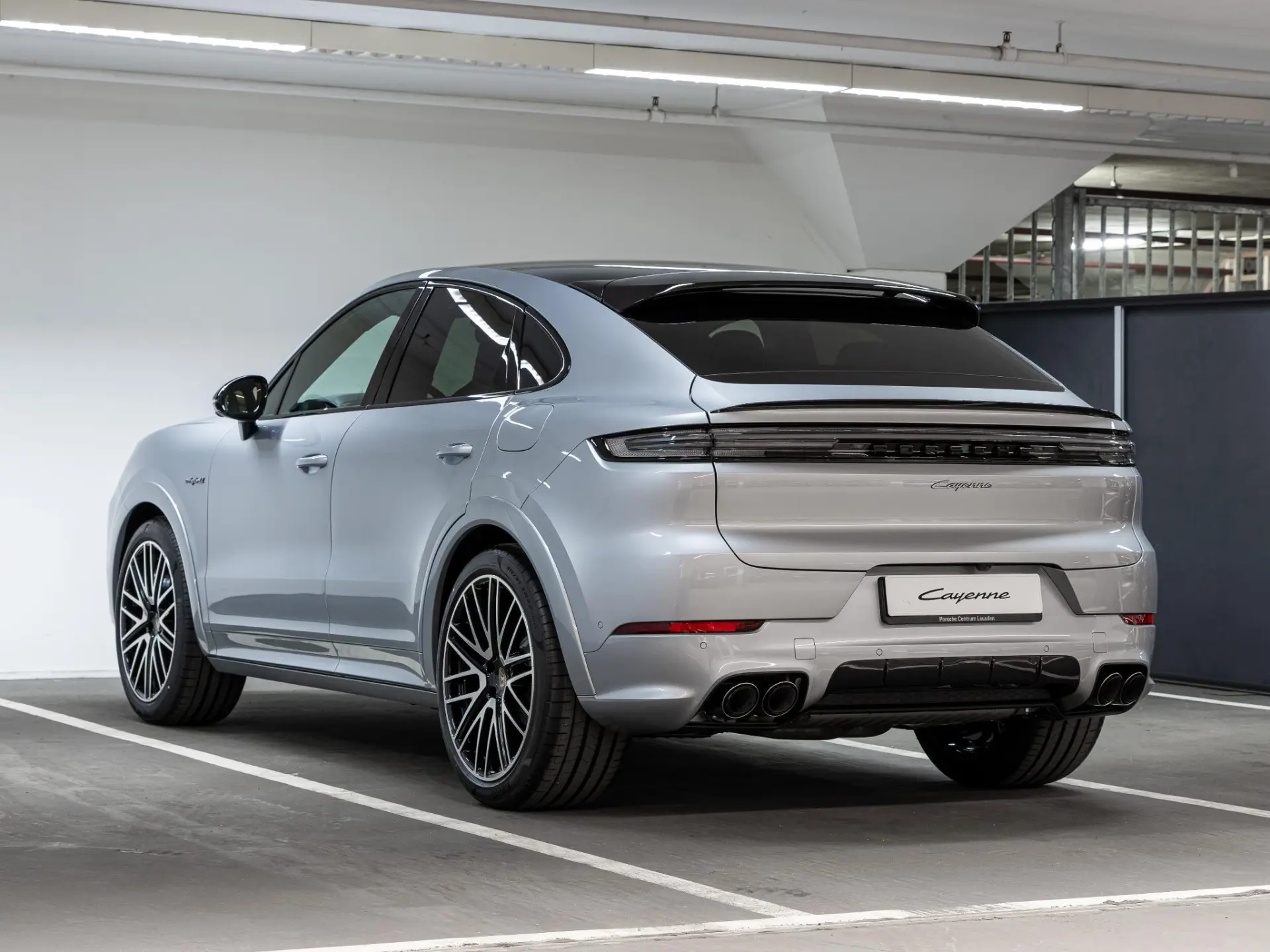 Cayenne Coupé 3.0 E-Hybrid Black Edition