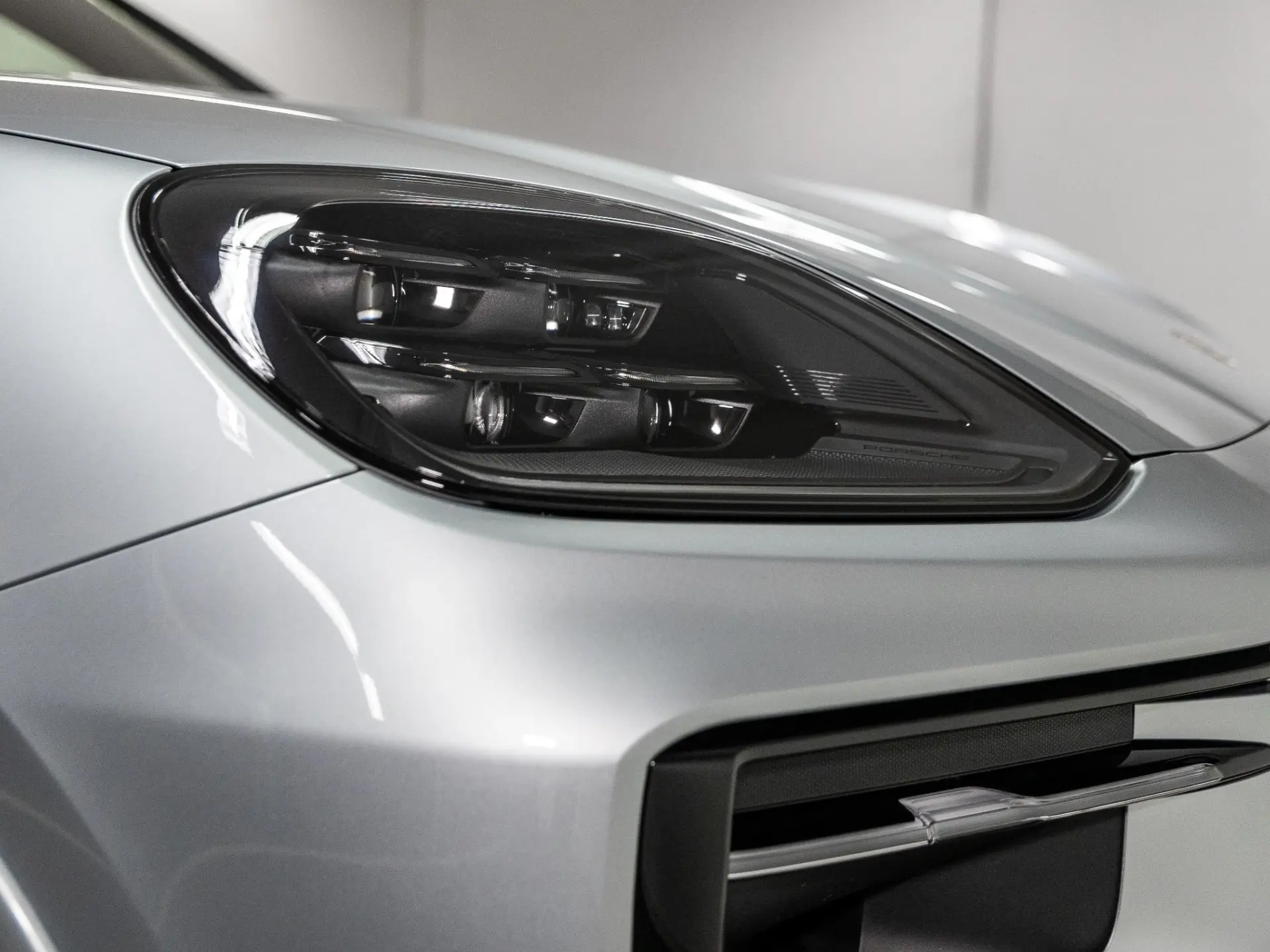 Cayenne Coupé 3.0 E-Hybrid Black Edition