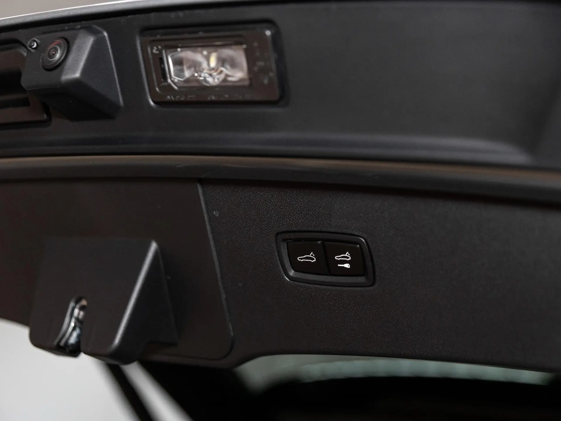 Cayenne Coupé 3.0 E-Hybrid Black Edition