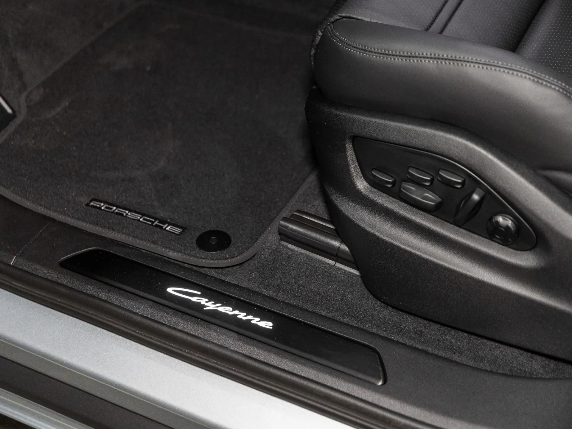 Cayenne Coupé 3.0 E-Hybrid Black Edition