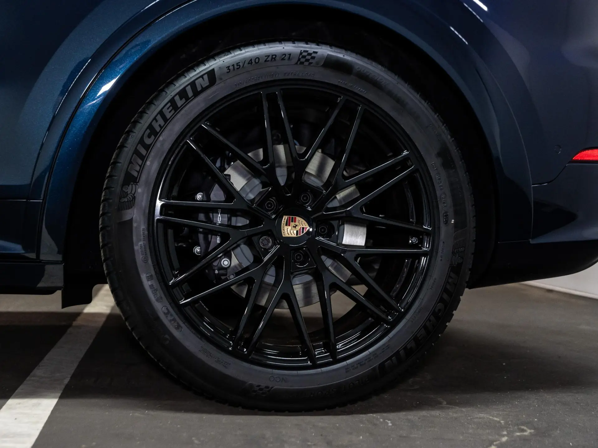 Cayenne Coupé 3.0 E-Hybrid Black Edition