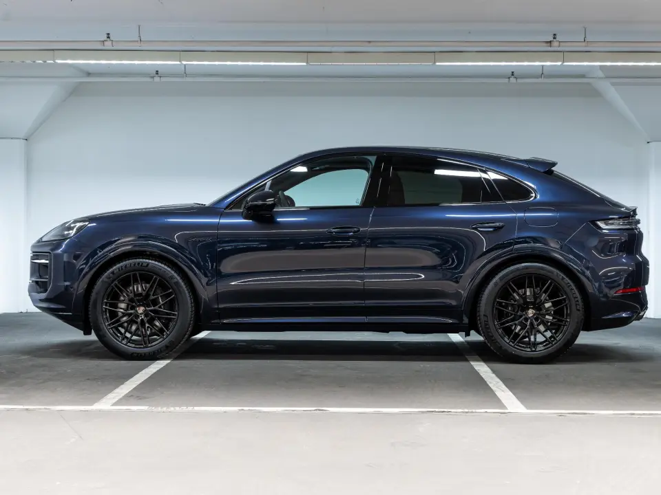 Porsche Cayenne Coupé 3.0 E-Hybrid Black Edition
