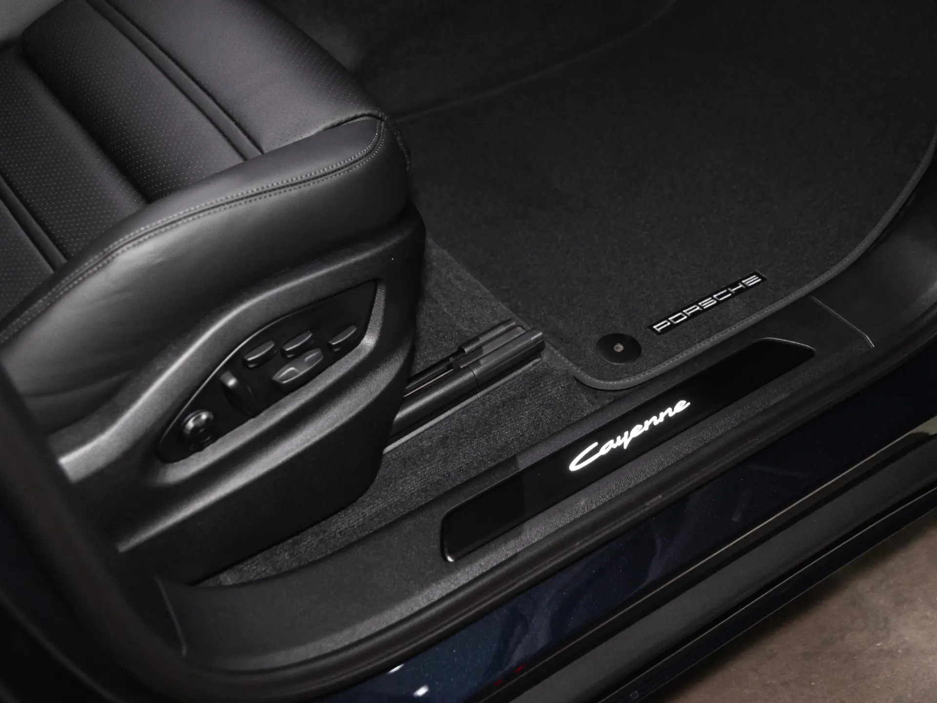 Cayenne Coupé 3.0 E-Hybrid Black Edition